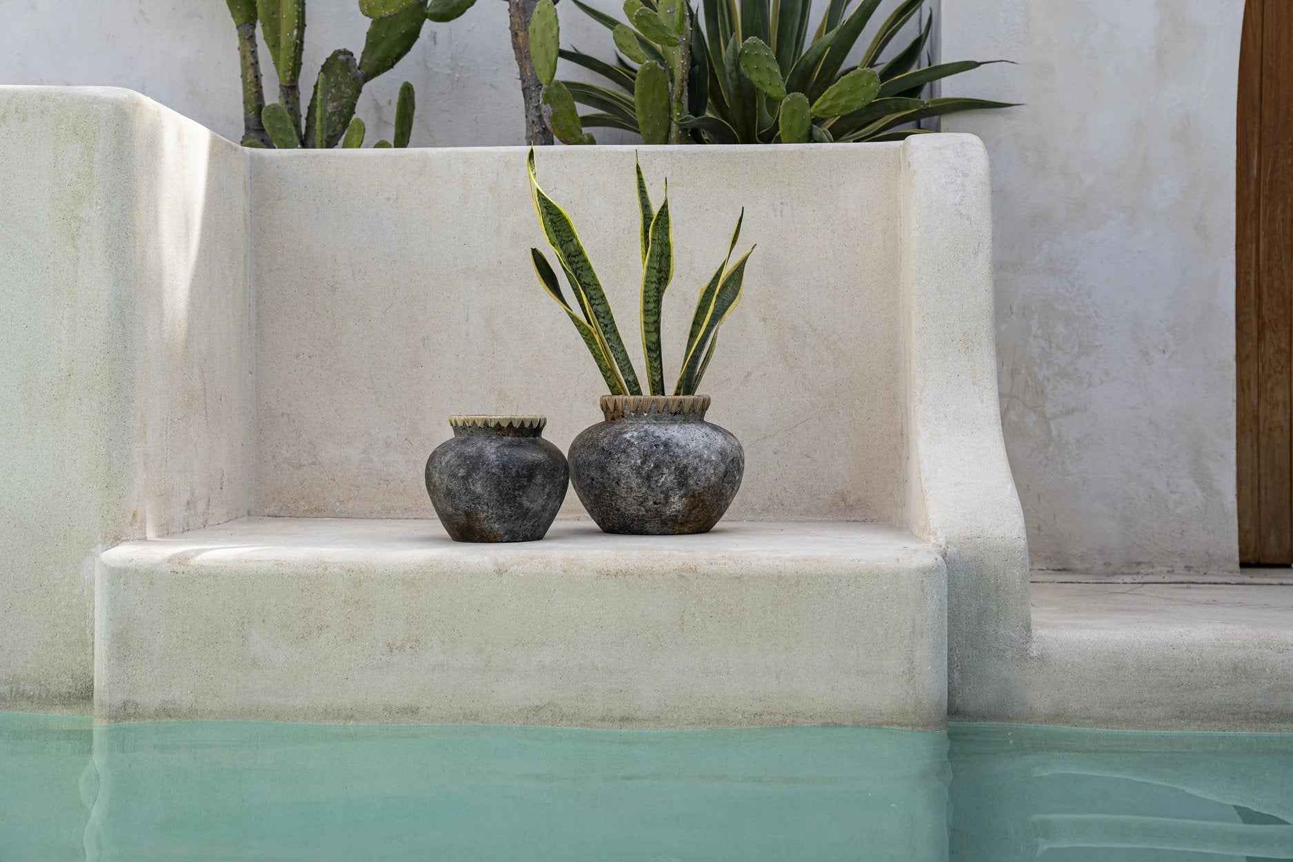 Bambua Styly vaso grigio antico M in terracotta