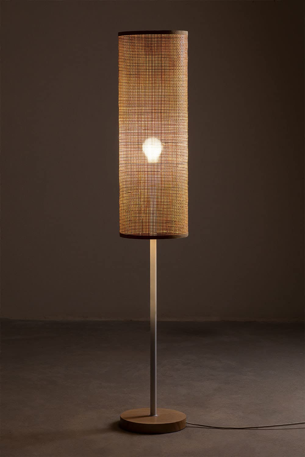 Sklum Ytse Large lampada da terra rattan naturale