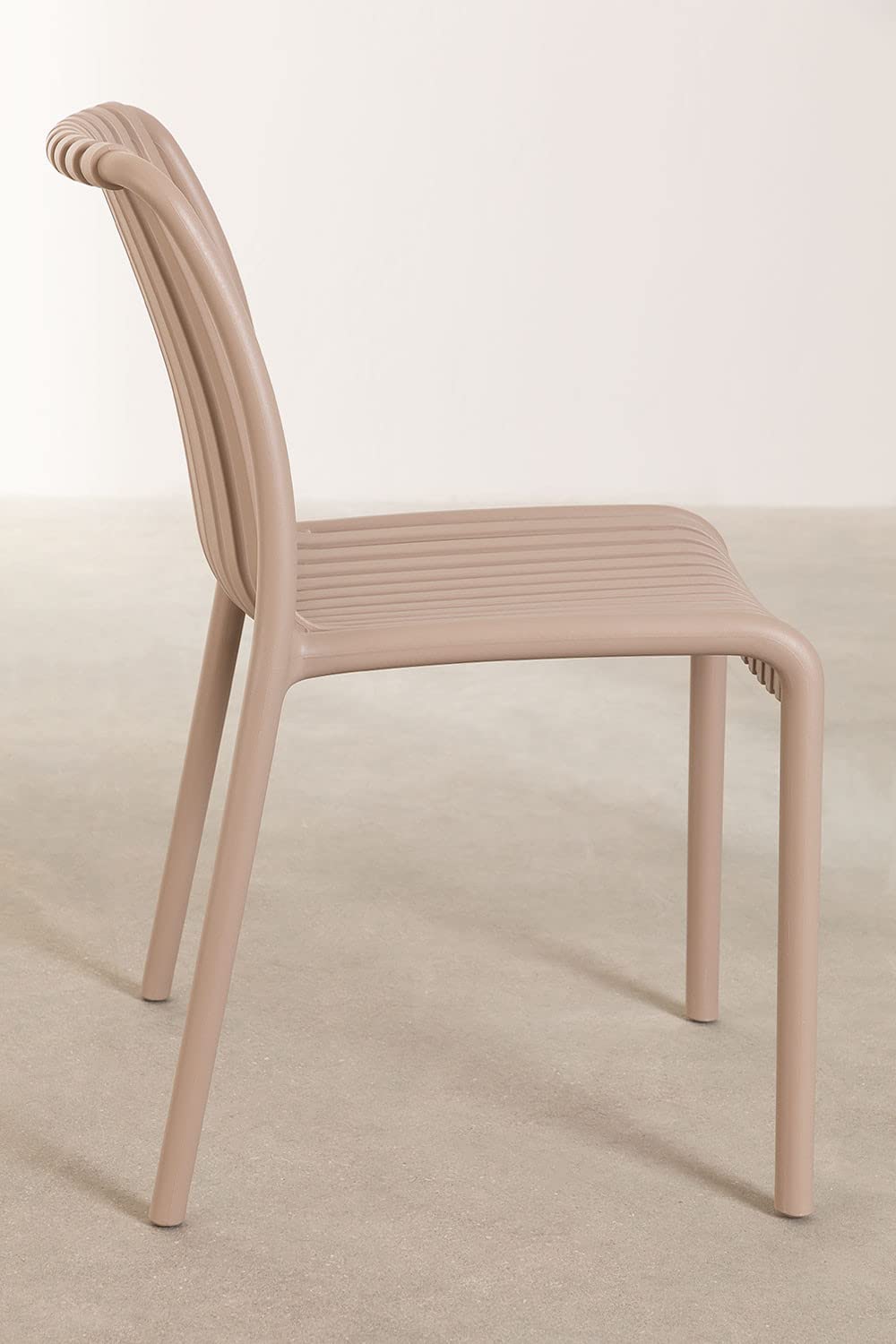 Sklum Wendell sedia impilabile beige mandorla