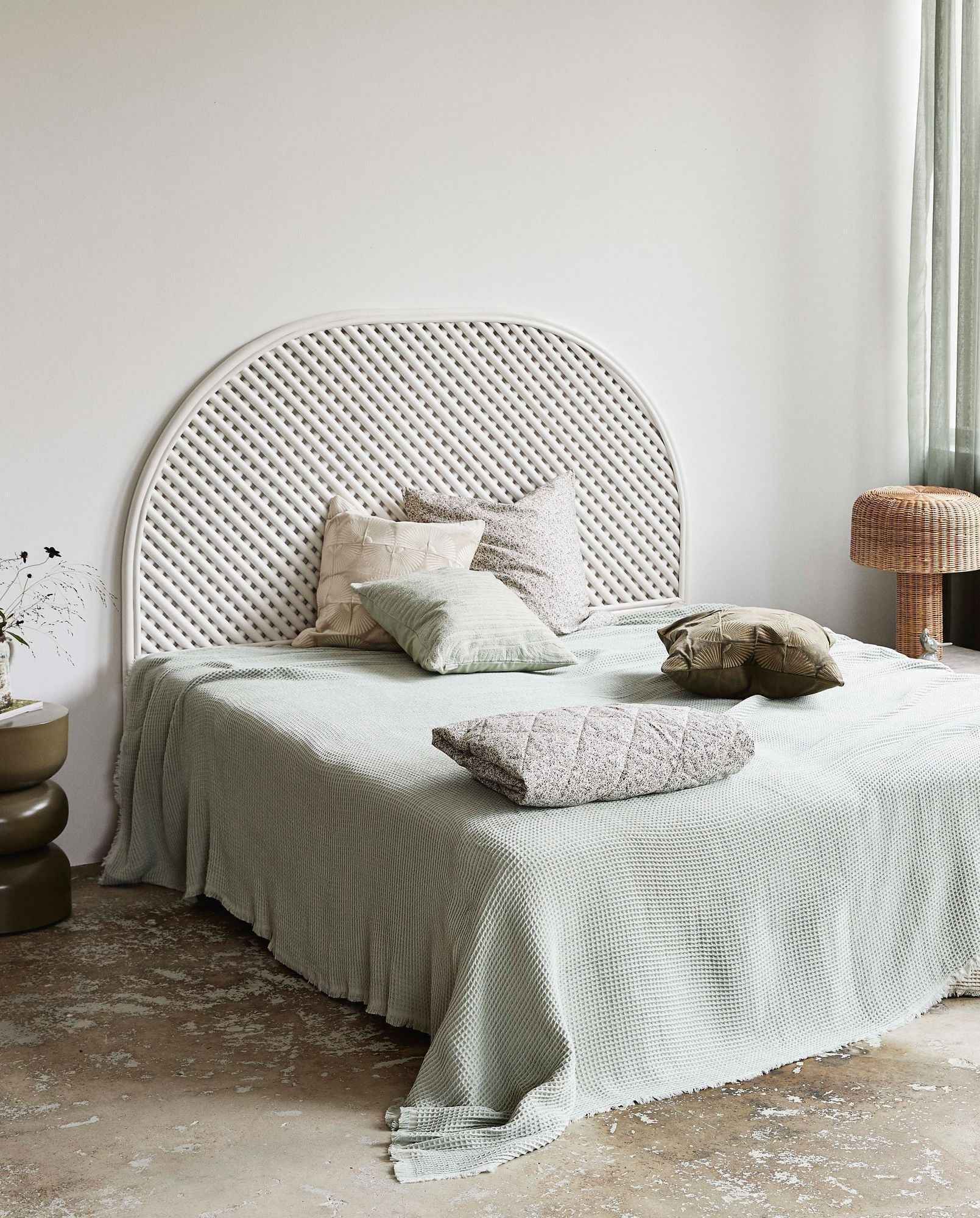 Bambua Phai testiera letto in rattan bianco