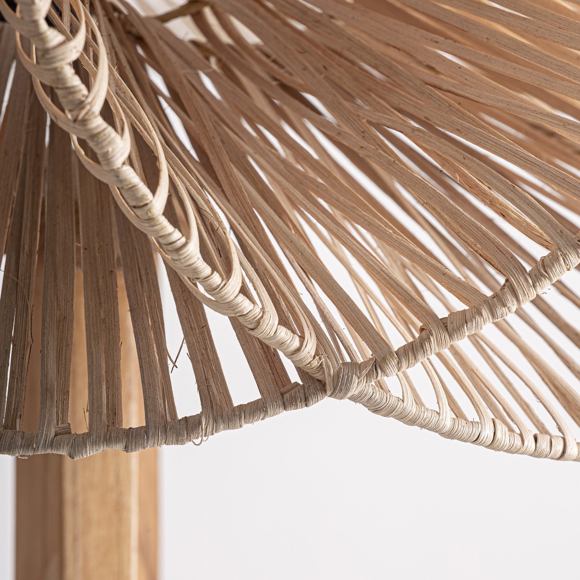 Bambua Varsha lampada piantana fibre naturali treppiede