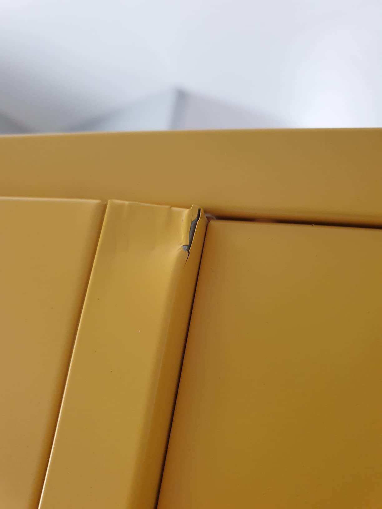Sklum Pohpli Armadio Metallo 2 Ante Giallo Curry
