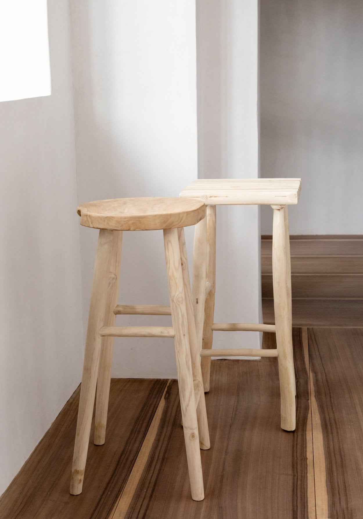 Bambua Kedut sgabello bar teak naturale