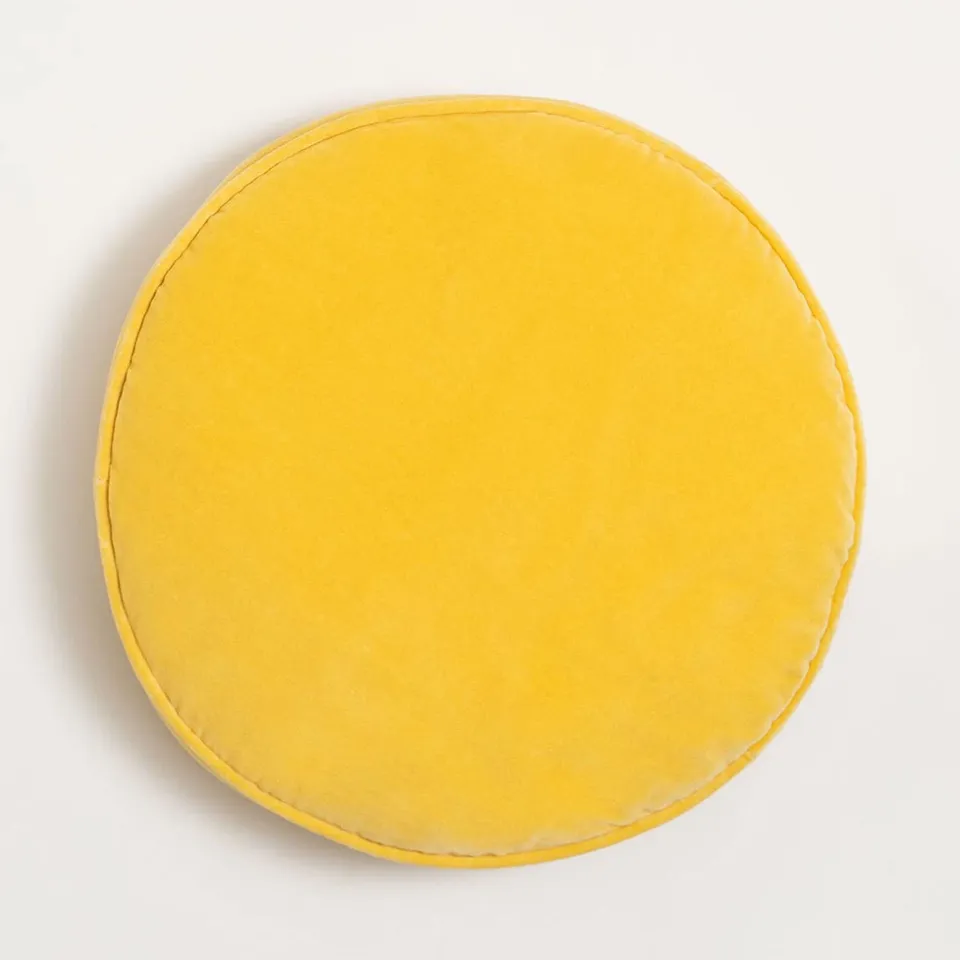 Sklum Kapi cuscino rotondo in velluto giallo curry Ø40 cm