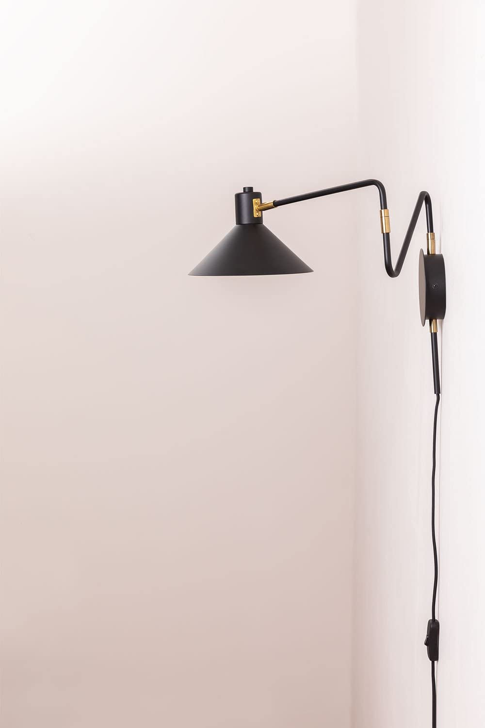 Sklum Lizz lampada da parete nera snodabile E14