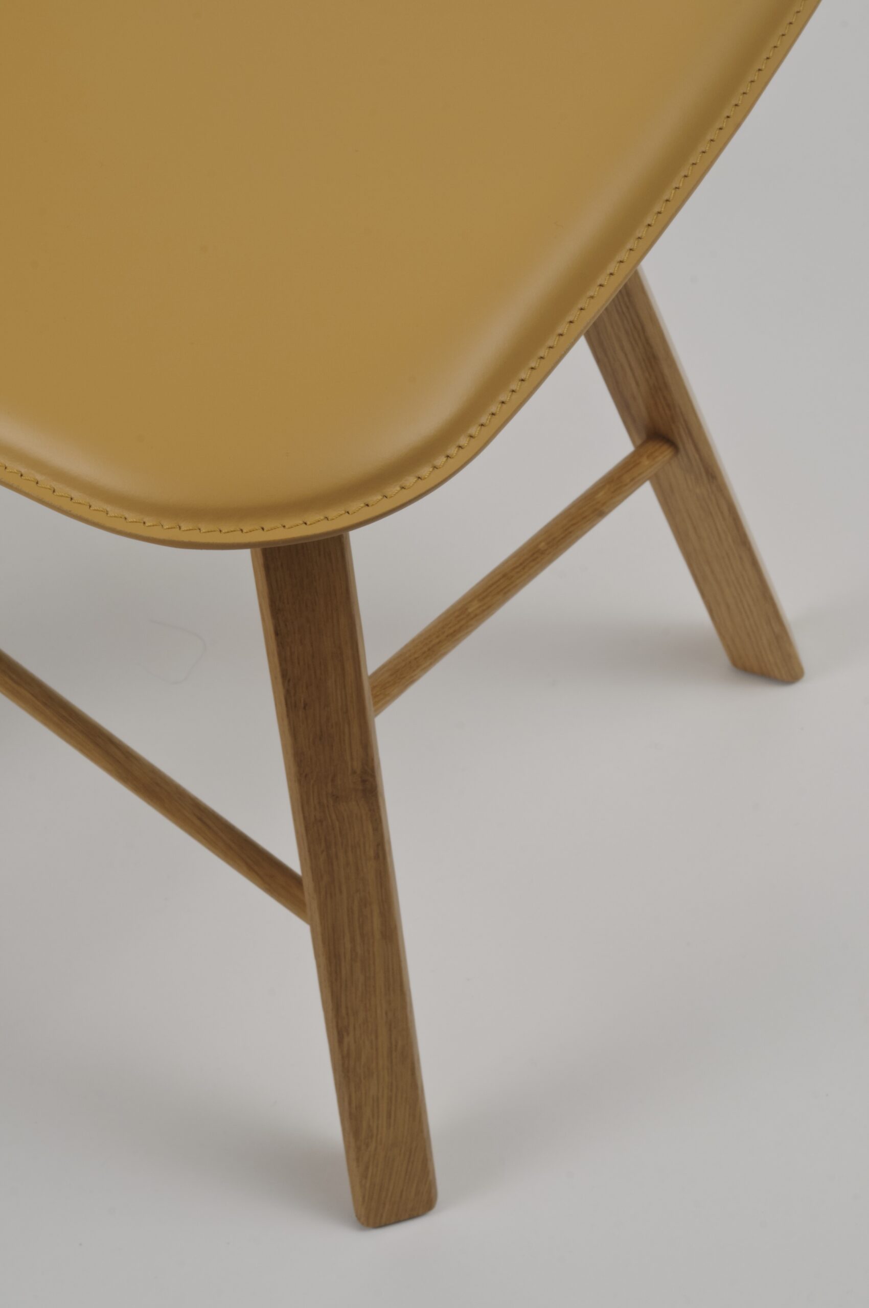 Colé Tria Simple sedia imbottita curva