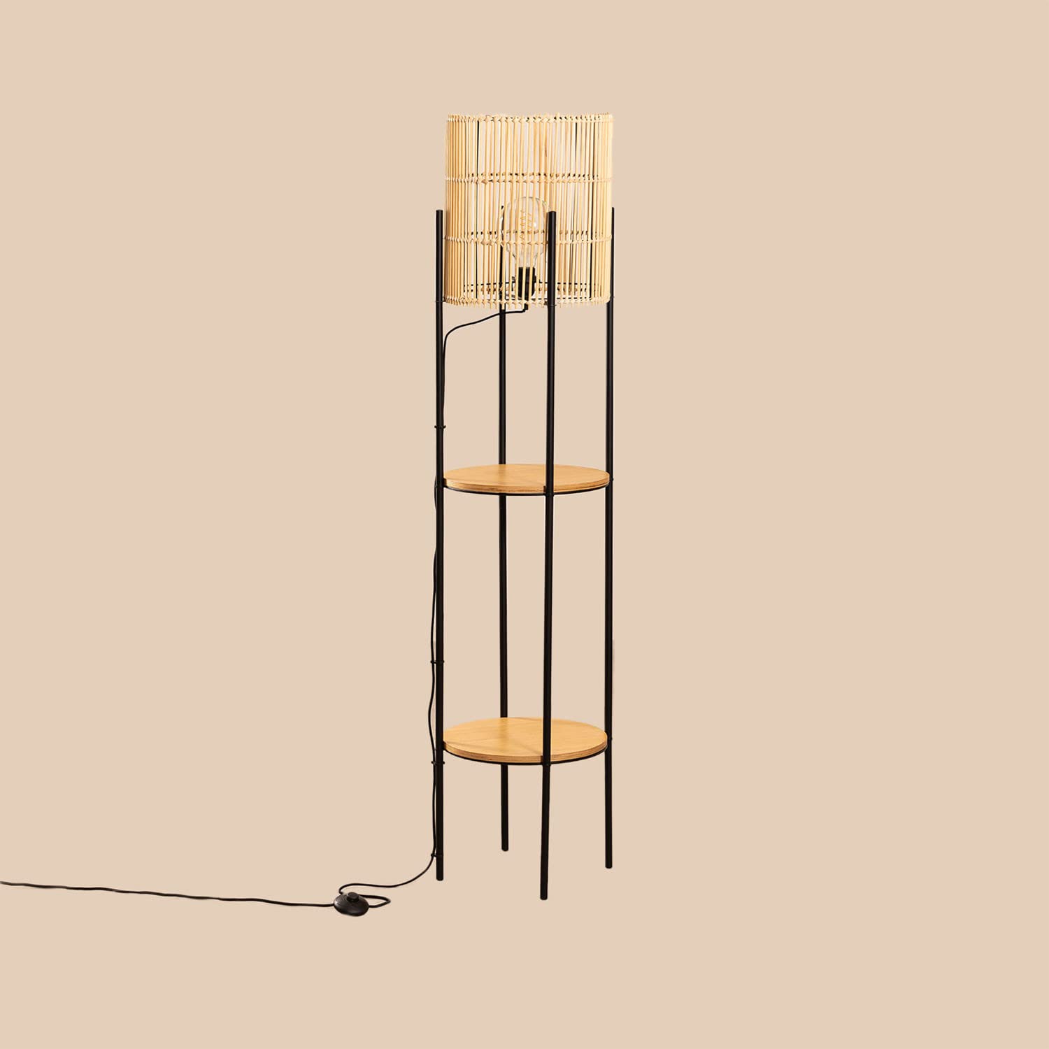 Sklum Loopa lampada da terra rattan con ripiani marrone