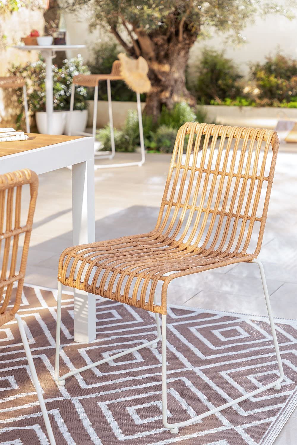 Sklum Aroa sedia da giardino rattan impilabile naturale