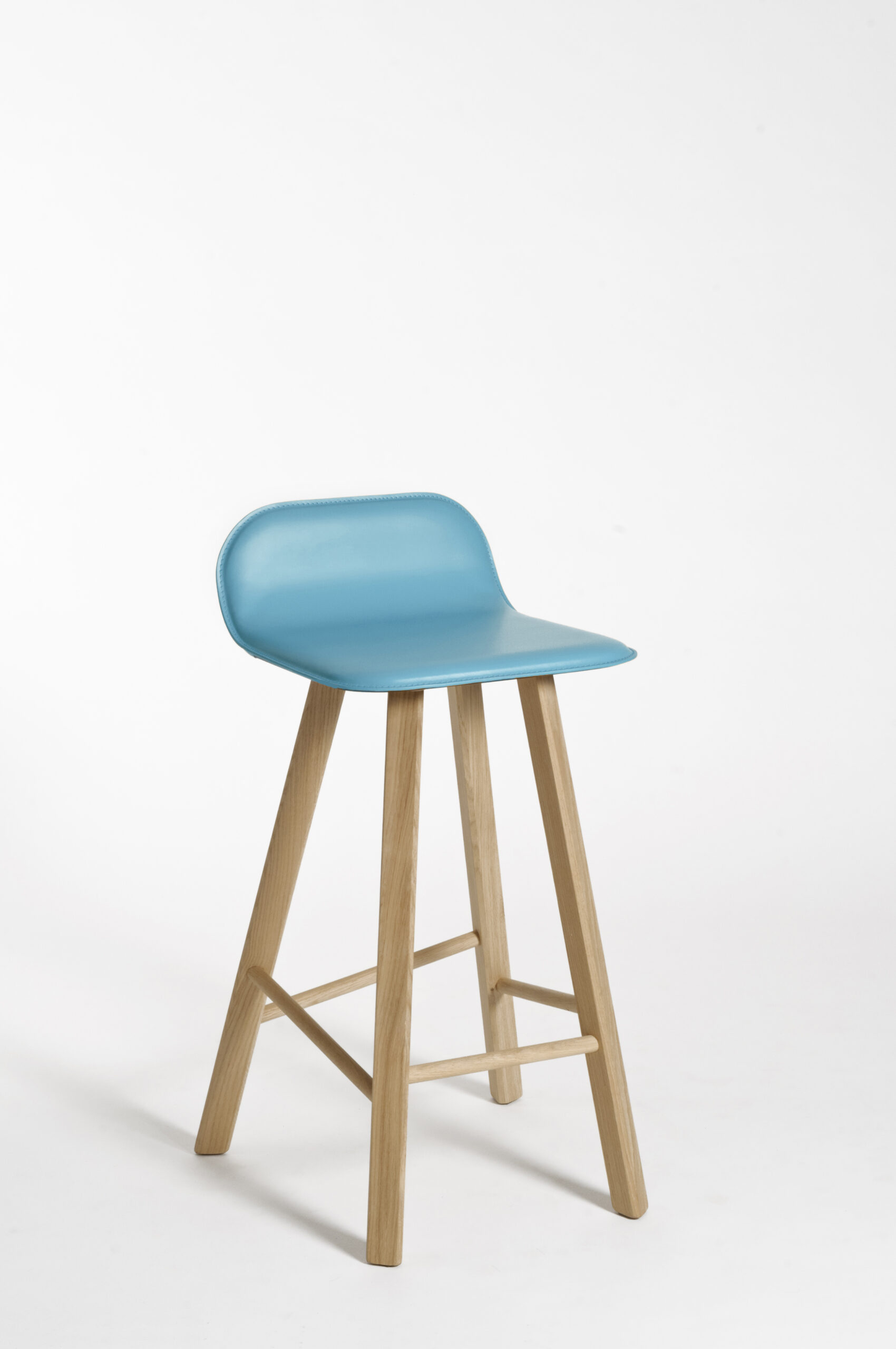 Colé Tria Stool LB sgabello imbottito schienale basso