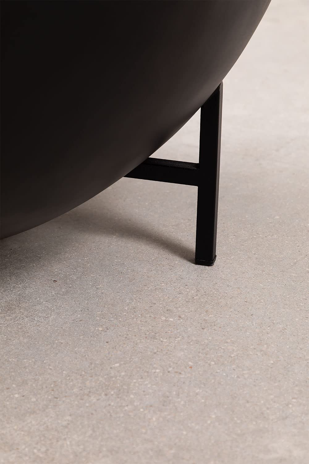 Sklum Curtis Tavolino Rotondo Ø90 cm in Mango Nero