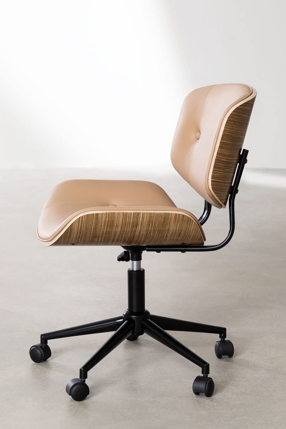Sklum Amiel sedia ufficio similpelle latte legno naturale