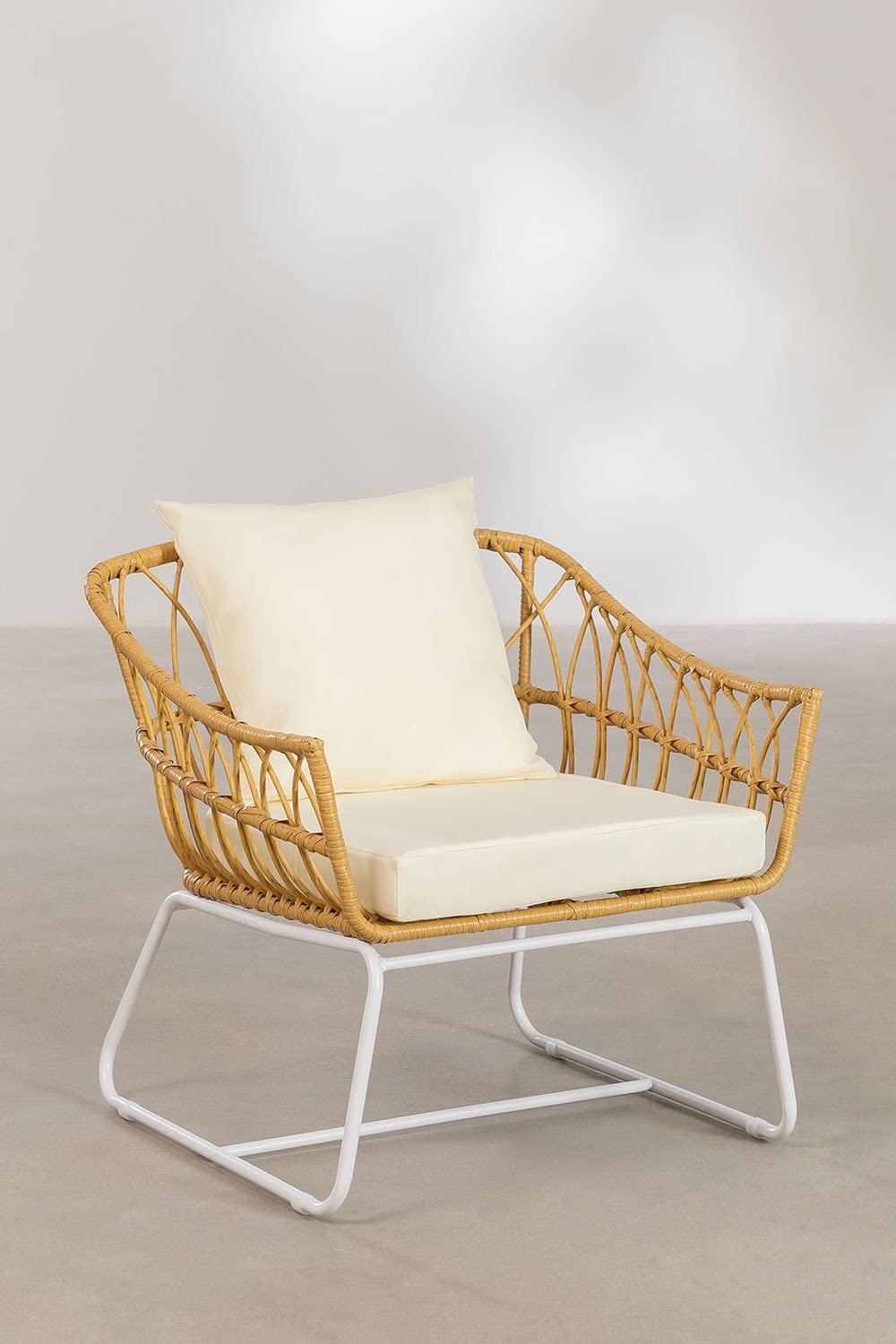 Sklum Naomi poltrona giardino rattan braccioli natural