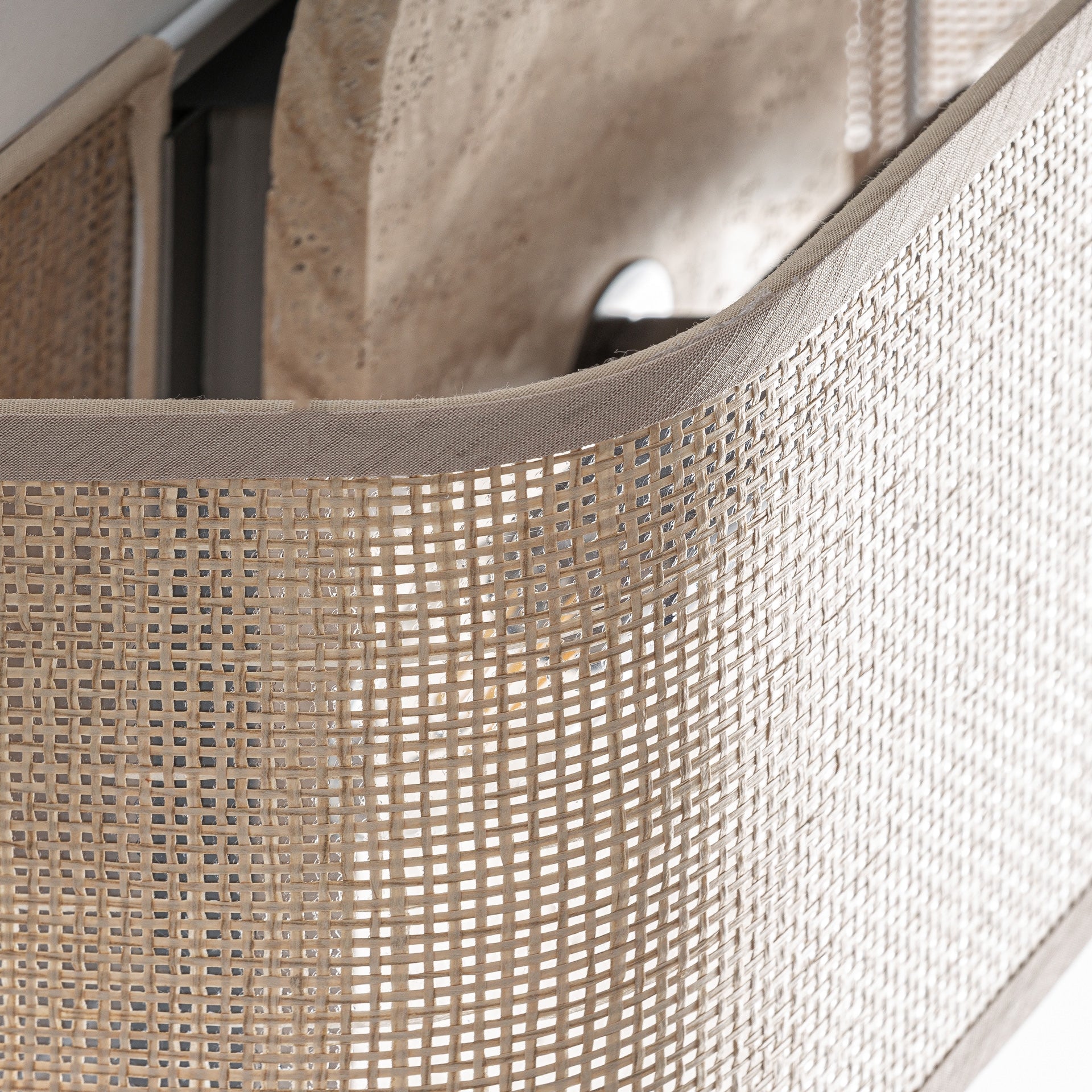 Bambua Absco lampada parete travertino rattan
