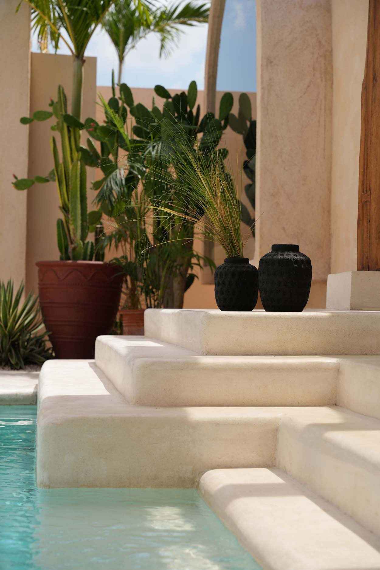 Bambua Peaky vaso terracotta nero M