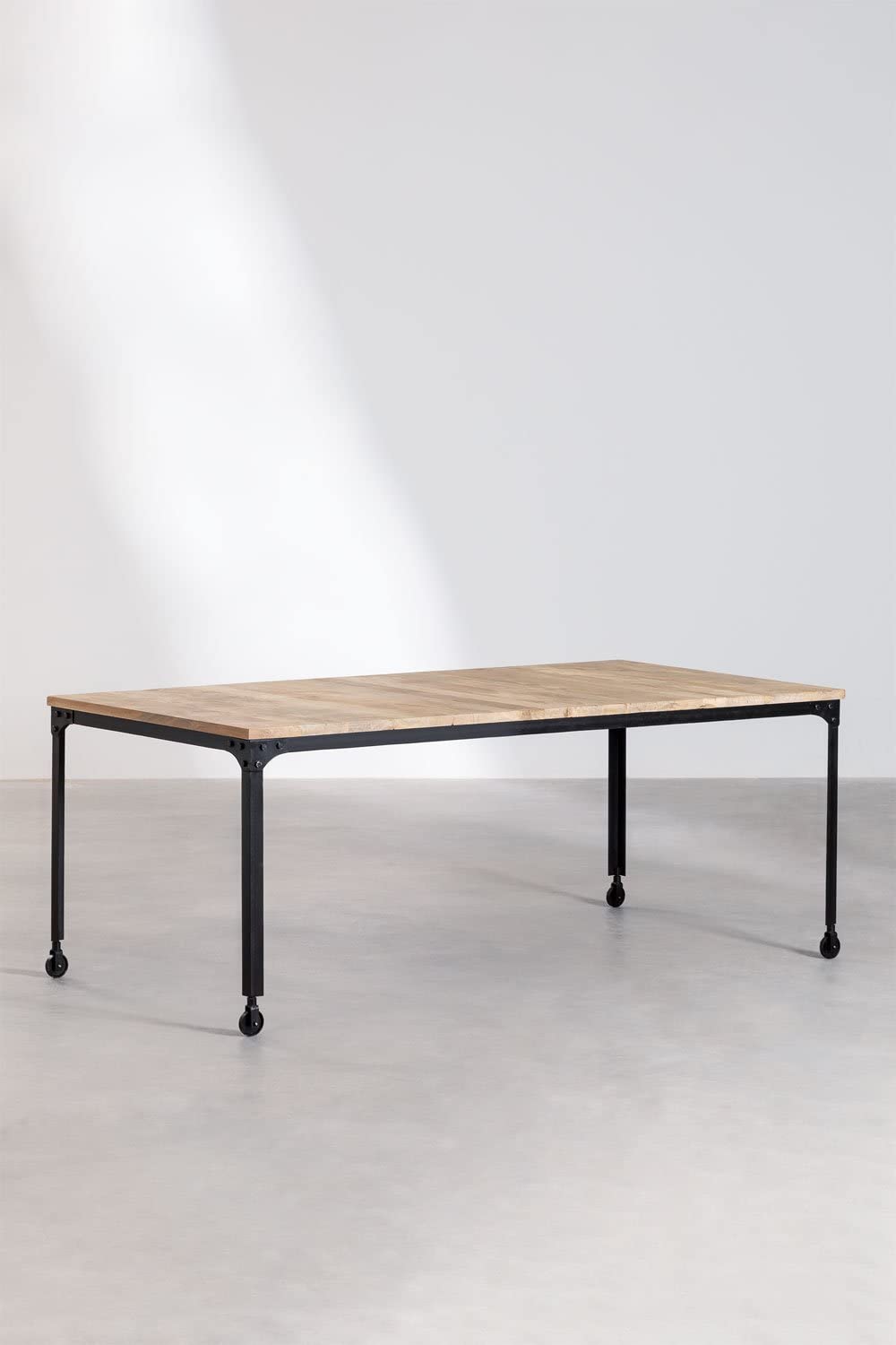 Sklum Nika tavolo pranzo 200x100 cm legno riciclato con ruote