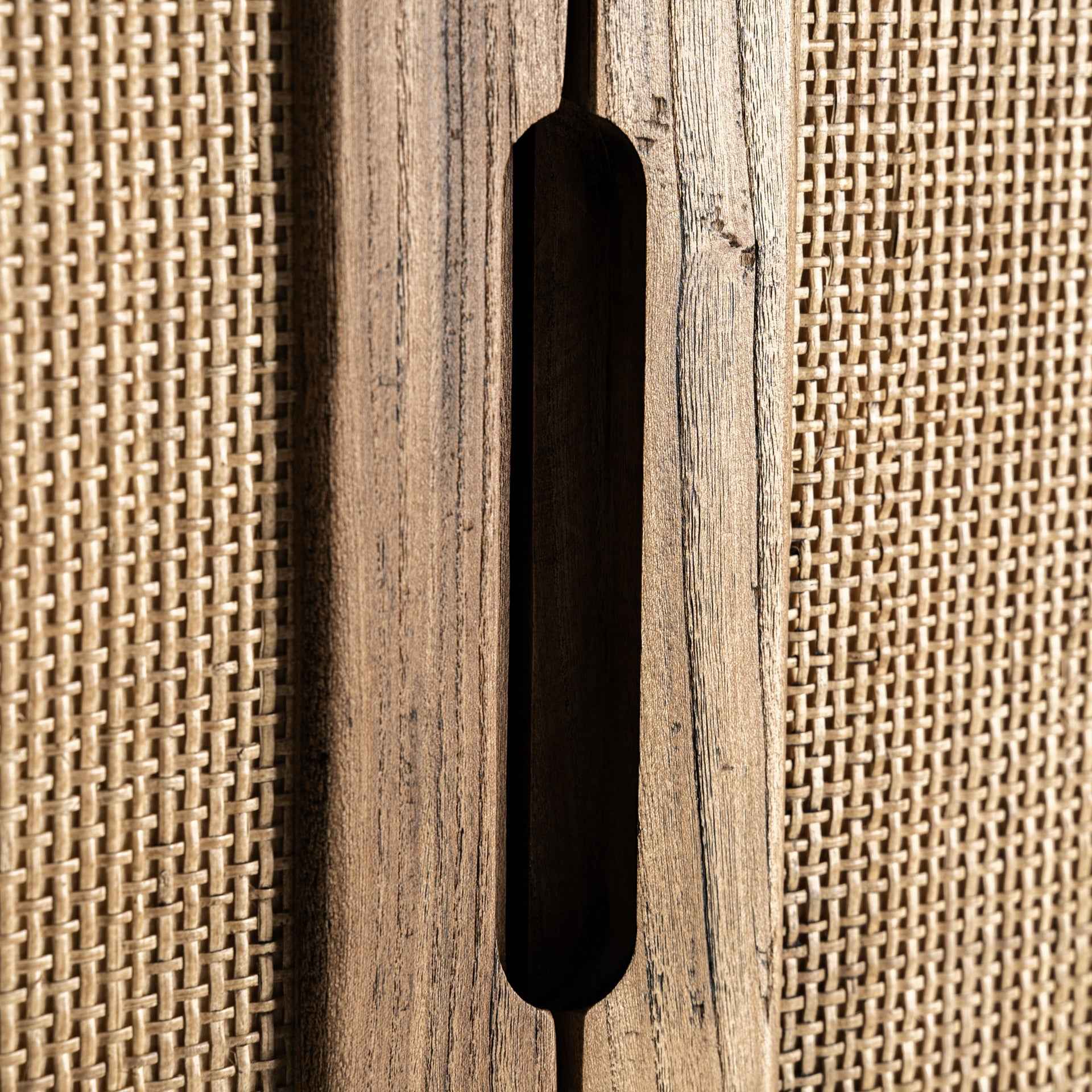 Bambua Byremo armadio legno olmo e rattan