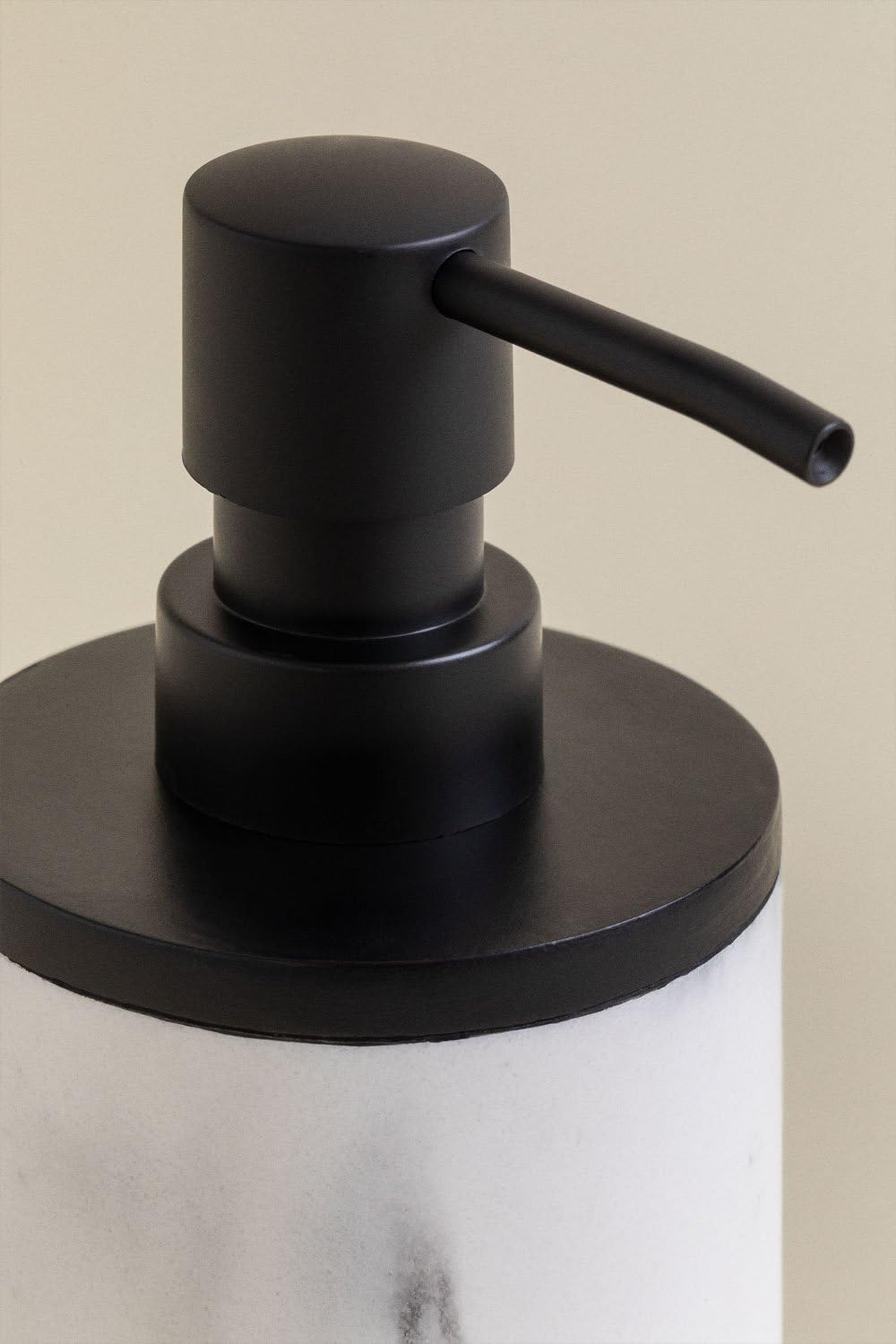 Sklum Yaele dispenser sapone bianco effetto marmo