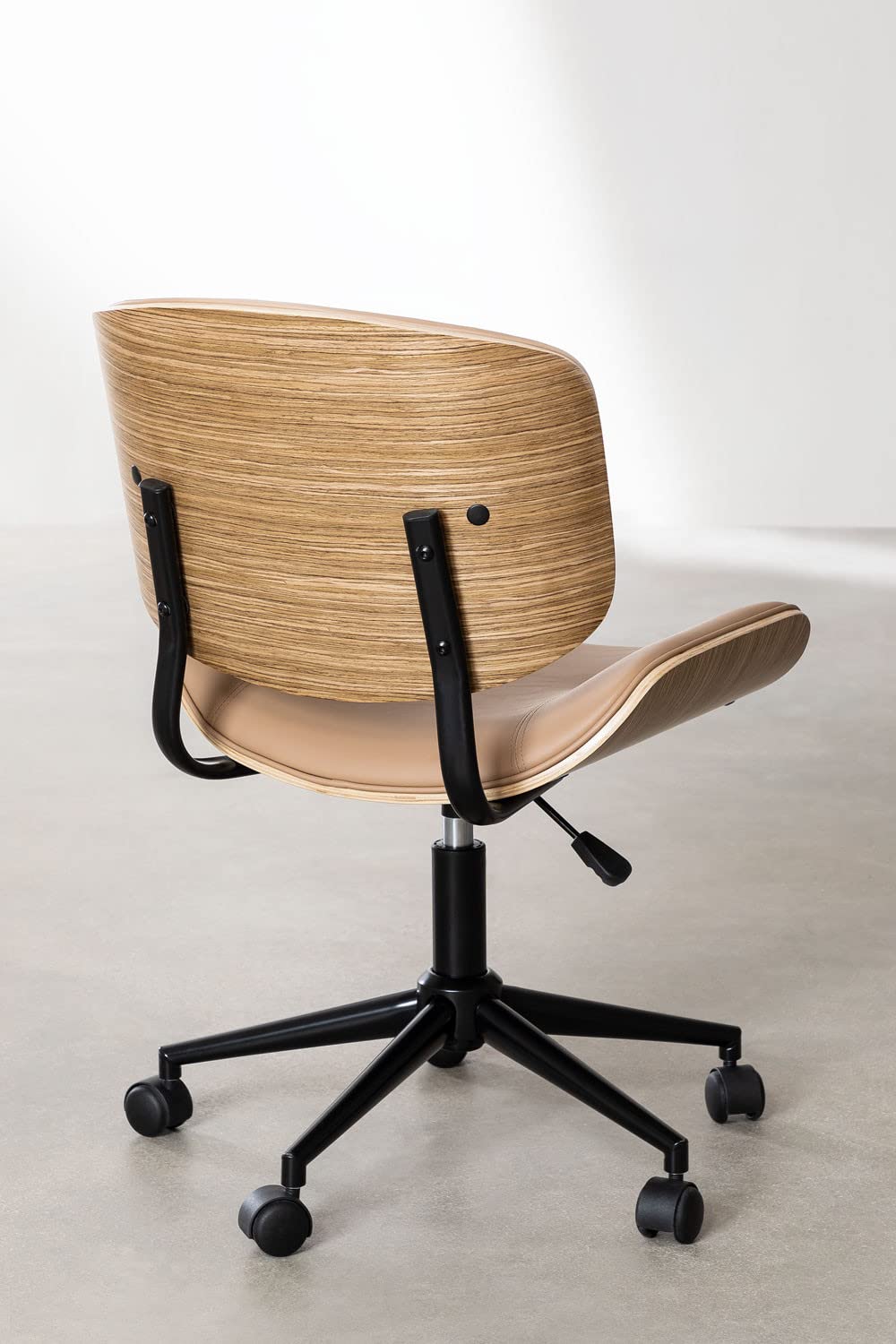 Sklum Amiel sedia ufficio similpelle latte legno naturale