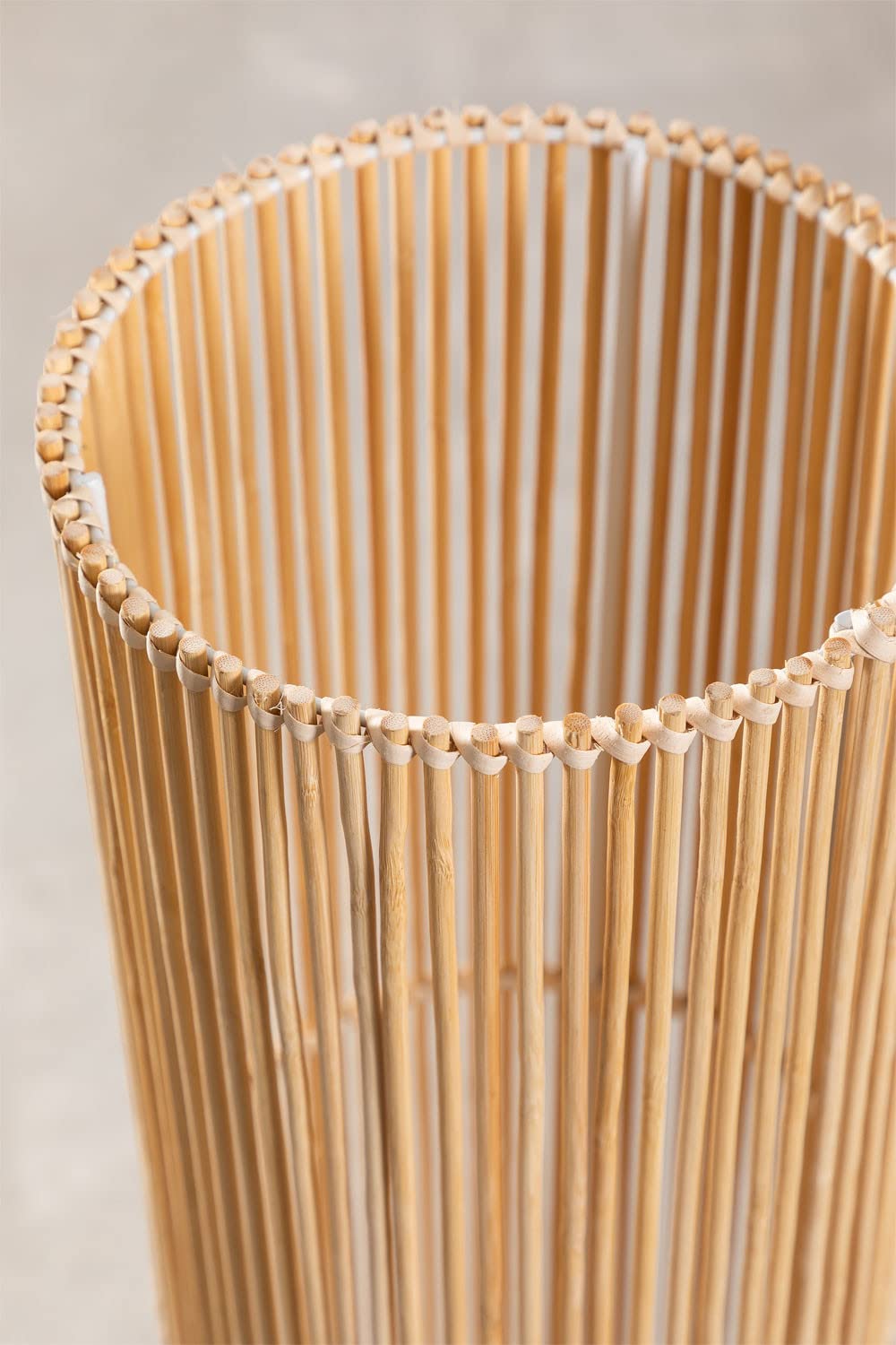 Sklum Nuwas lampada da terra in rattan 99,5 cm