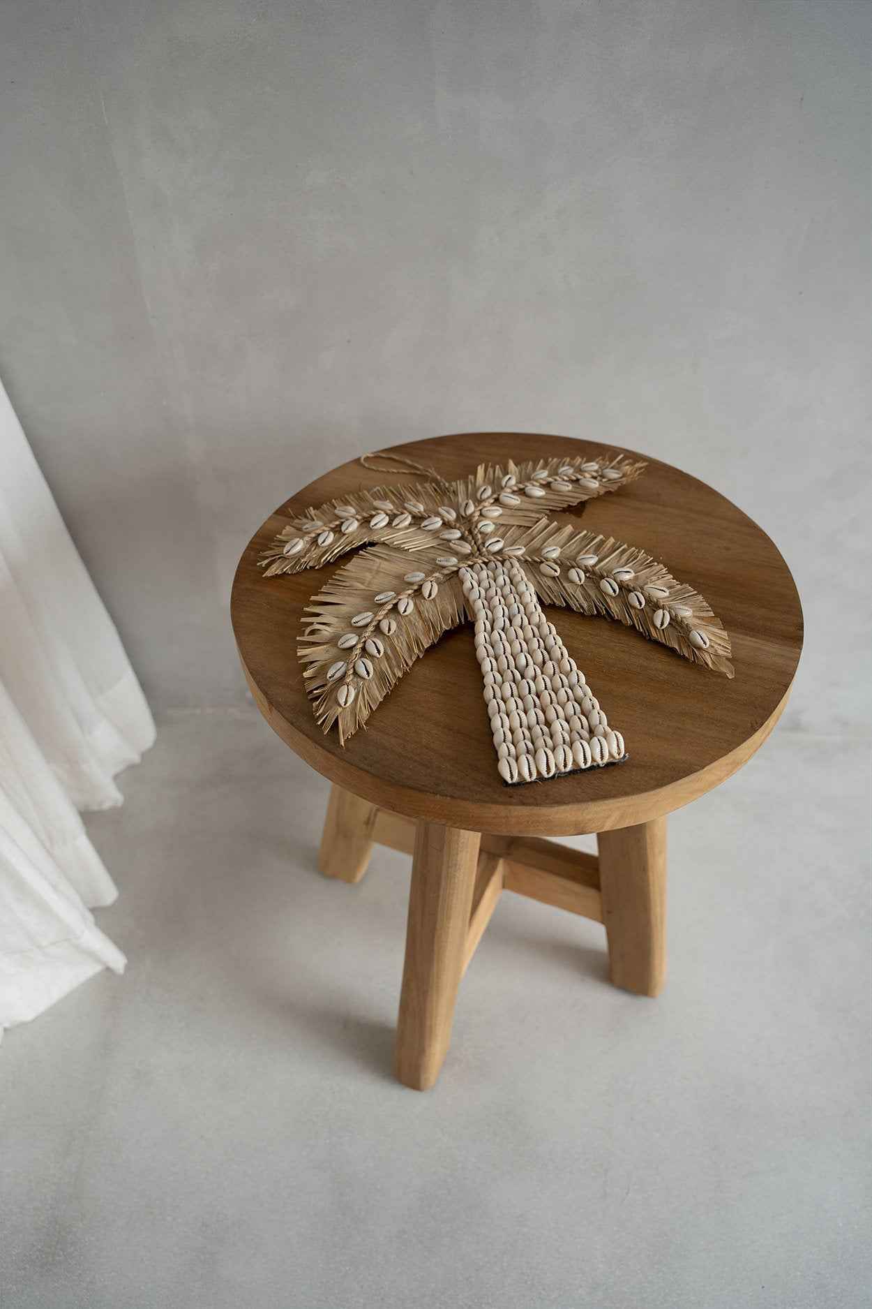 Bambua Atziri sgabello teak naturale rotondo