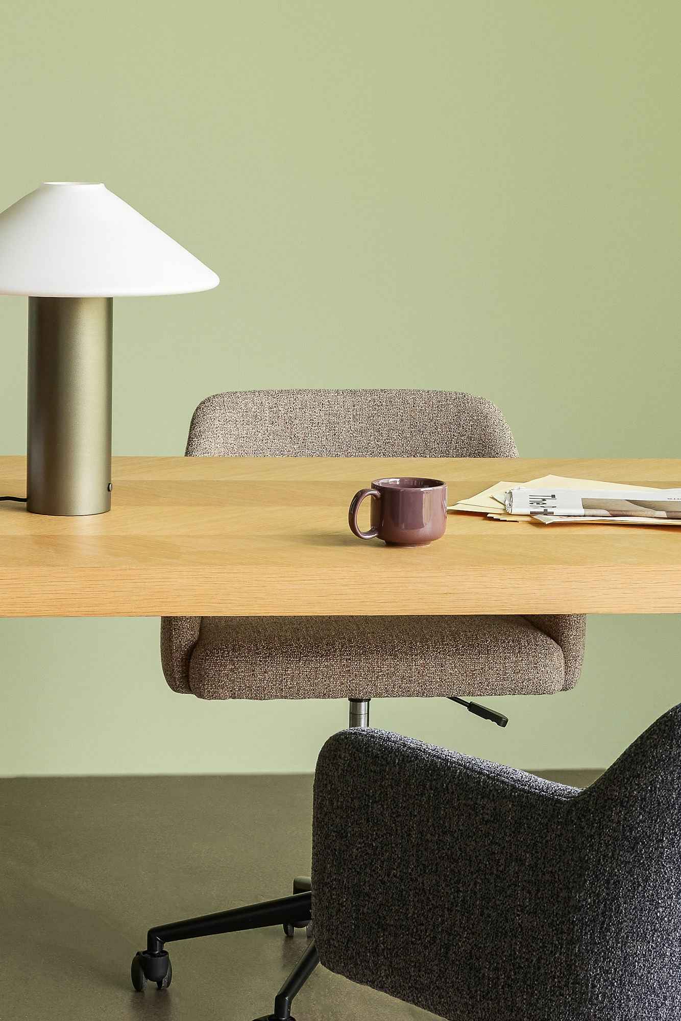 Bambua Orbit lampada da tavolo verde scuro vetro