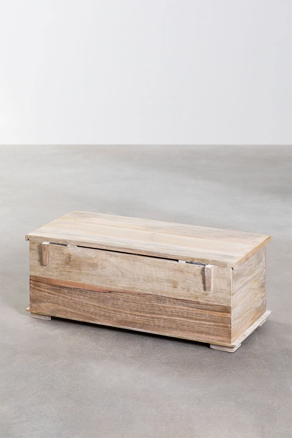 Sklum Gileat baule in legno di mango bianco vintage