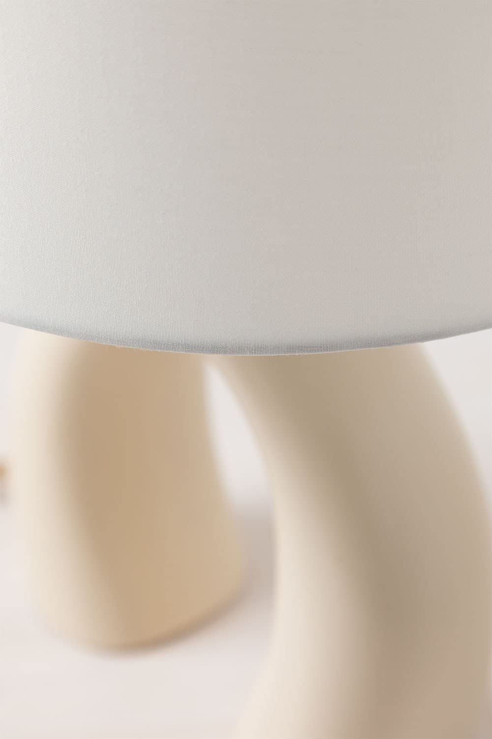 Sklum Ympa Gardenia lampada da tavolo bianca E27