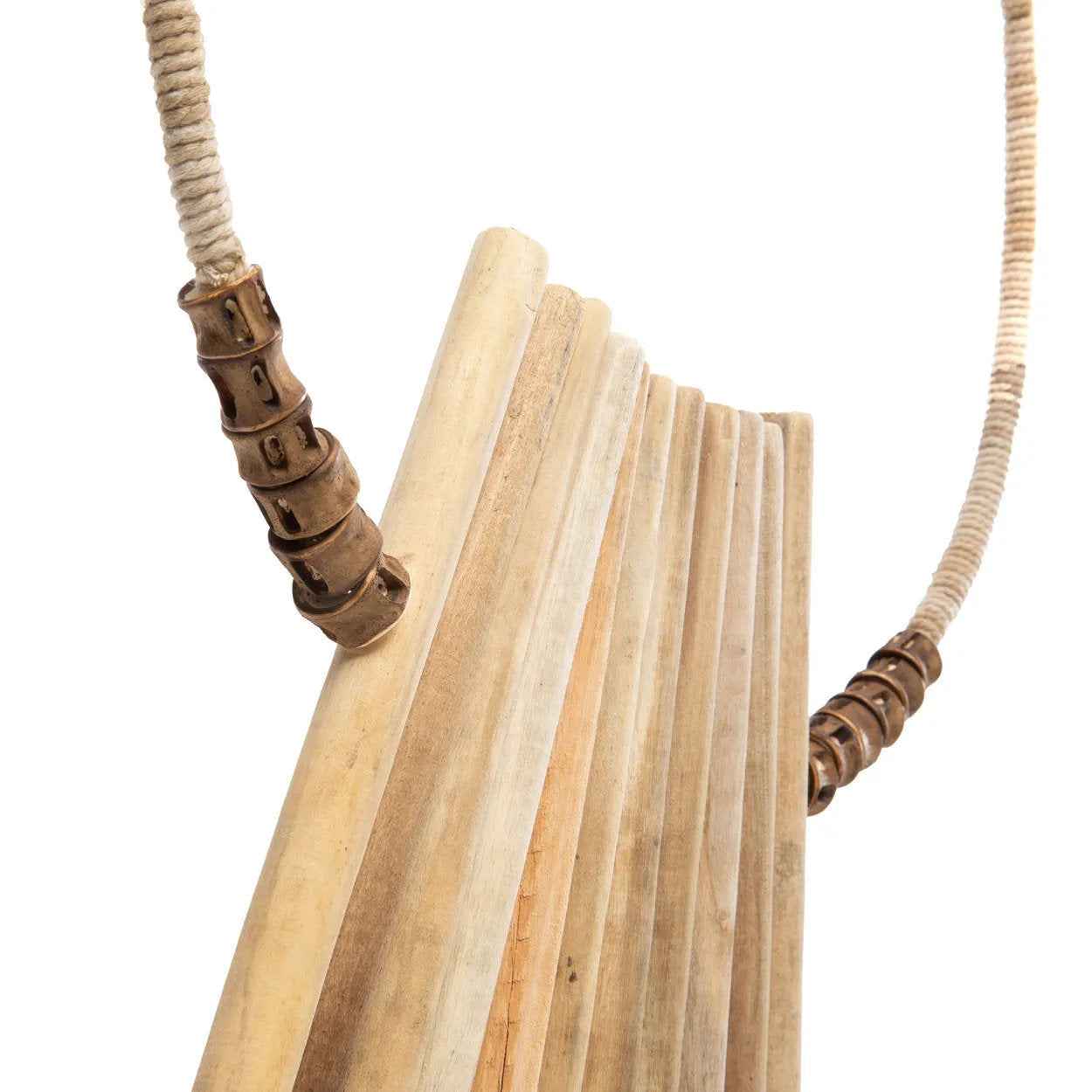 Bambua Wooden Sticks scultura legno naturale su stand