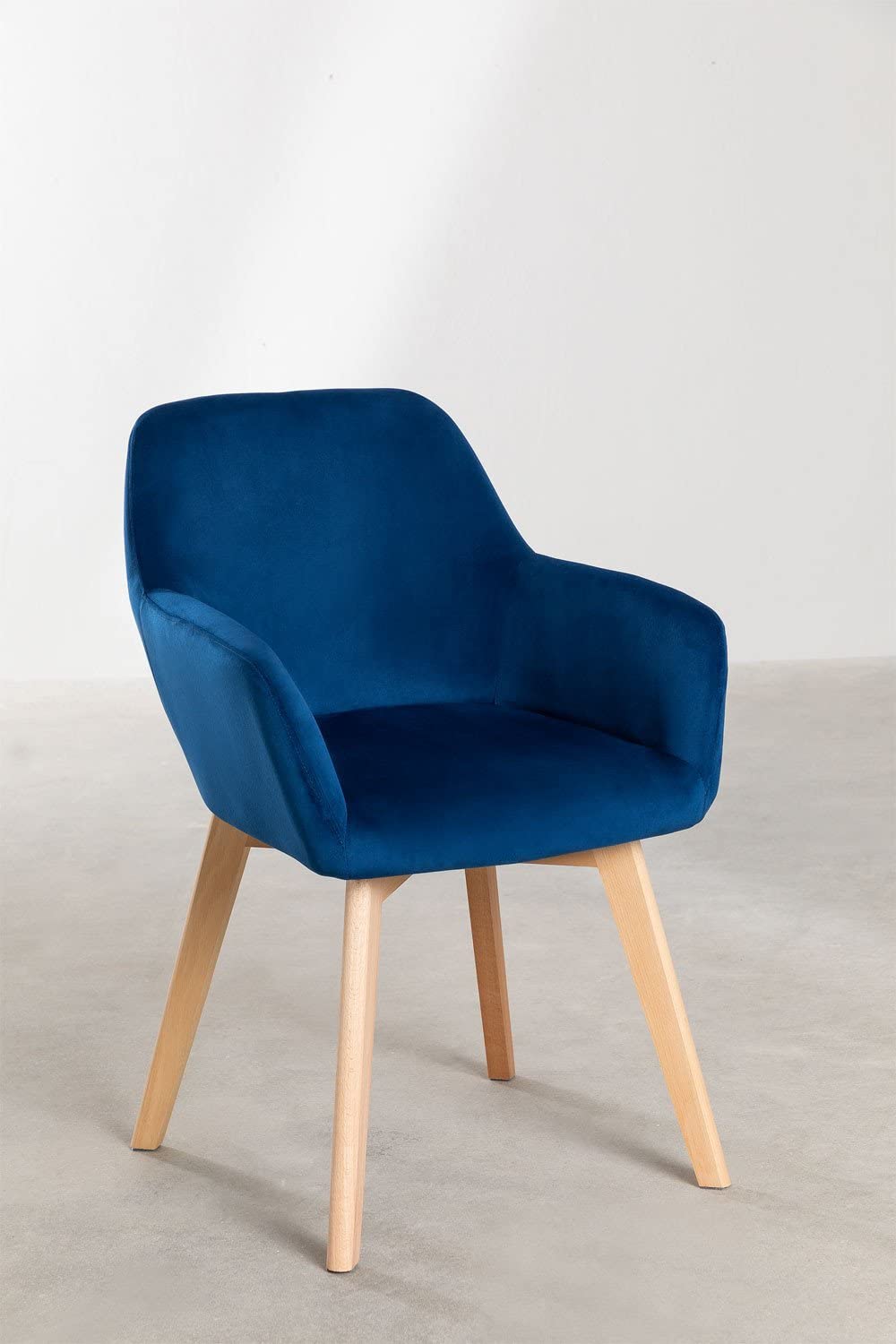 Sklum Ervi Design sedia da pranzo velluto blu con braccioli