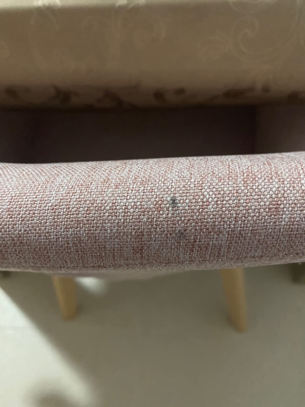 Sklum Ervi sedia da pranzo con braccioli tessuto