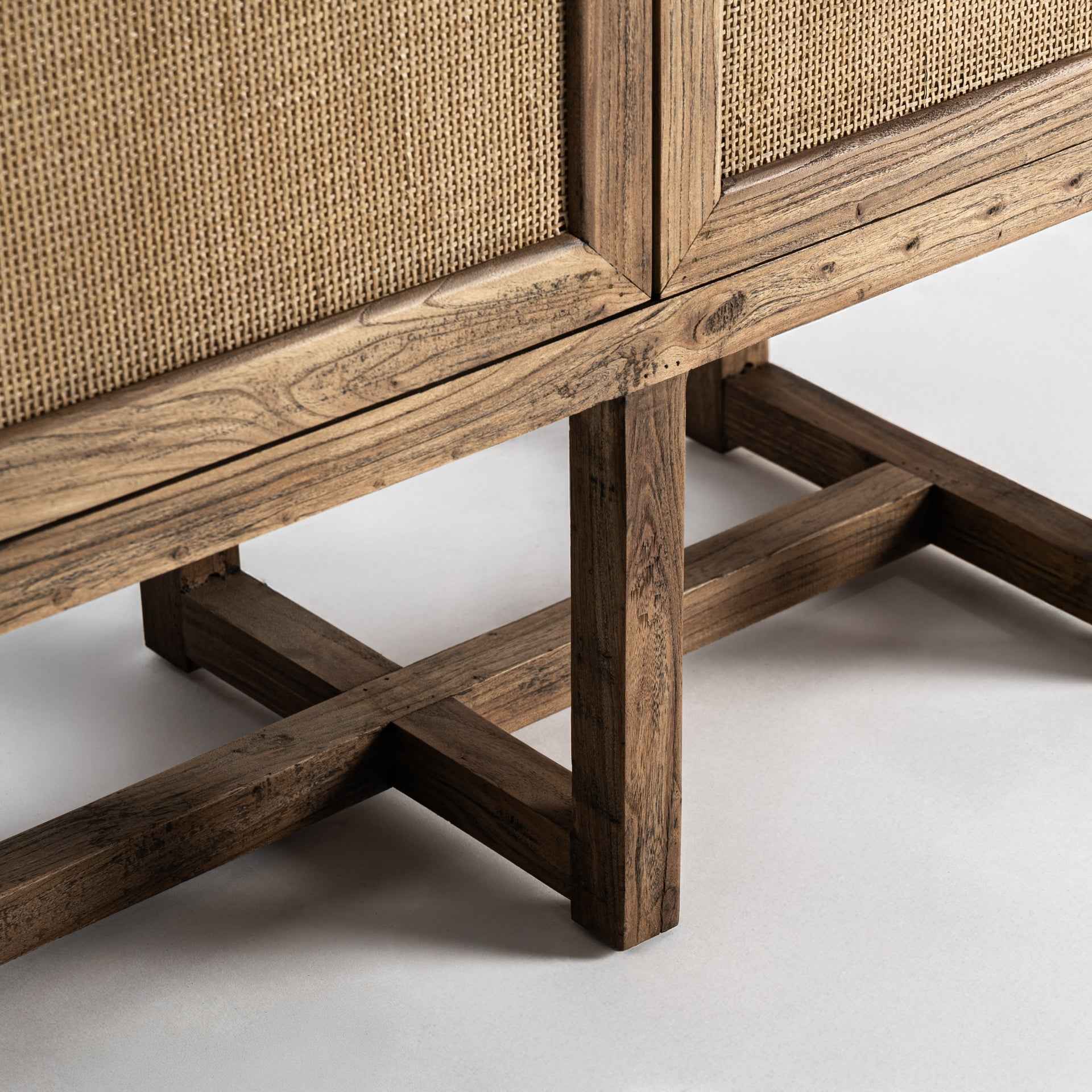 Bambua Byremo armadio legno olmo e rattan
