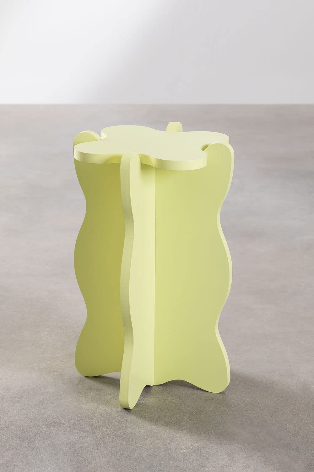 Sklum Olinka Comodino Giallo Lima 35x35 cm MDF Curvo