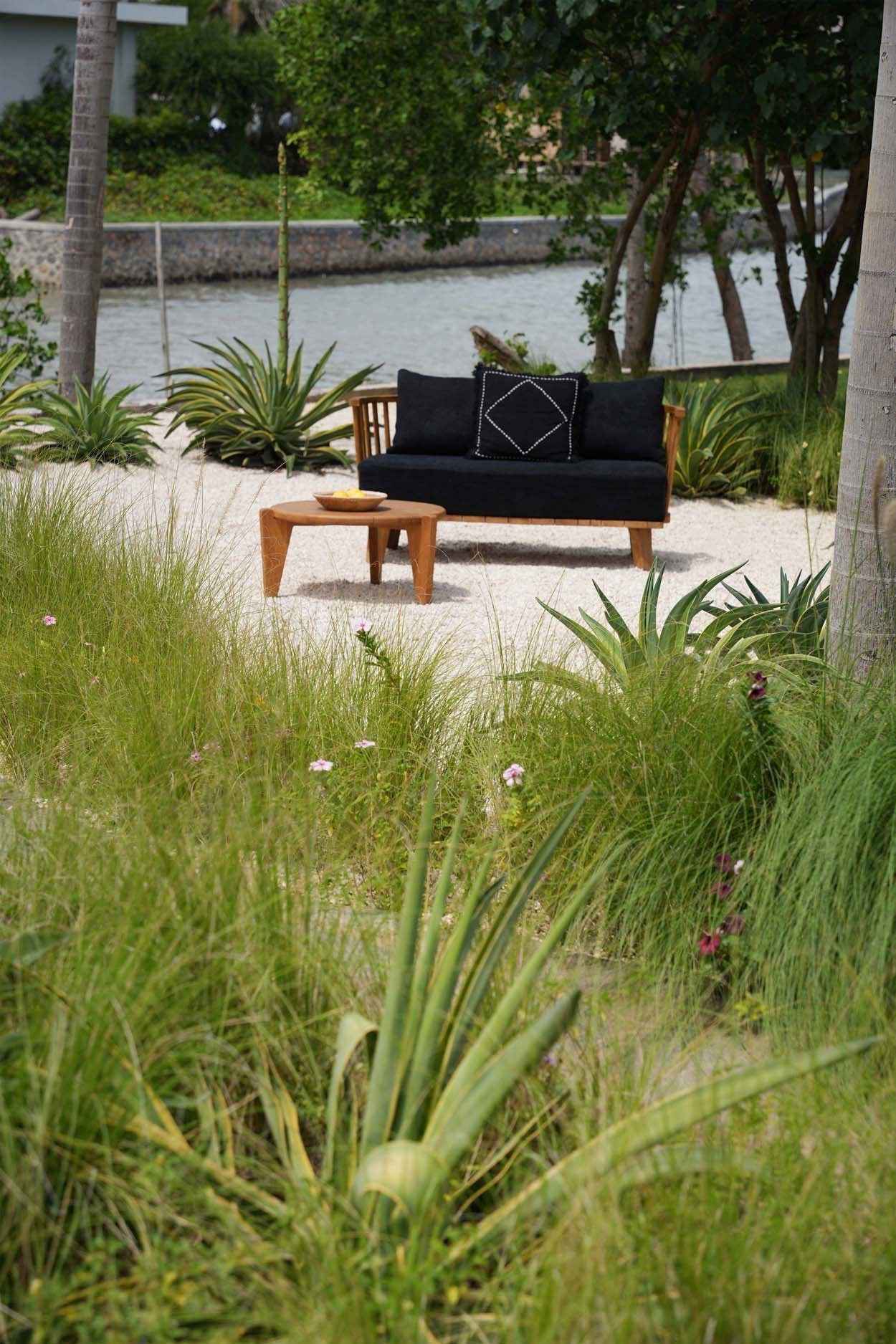 Bambua Malawi Two Seater Natural Black divano 2 posti teak