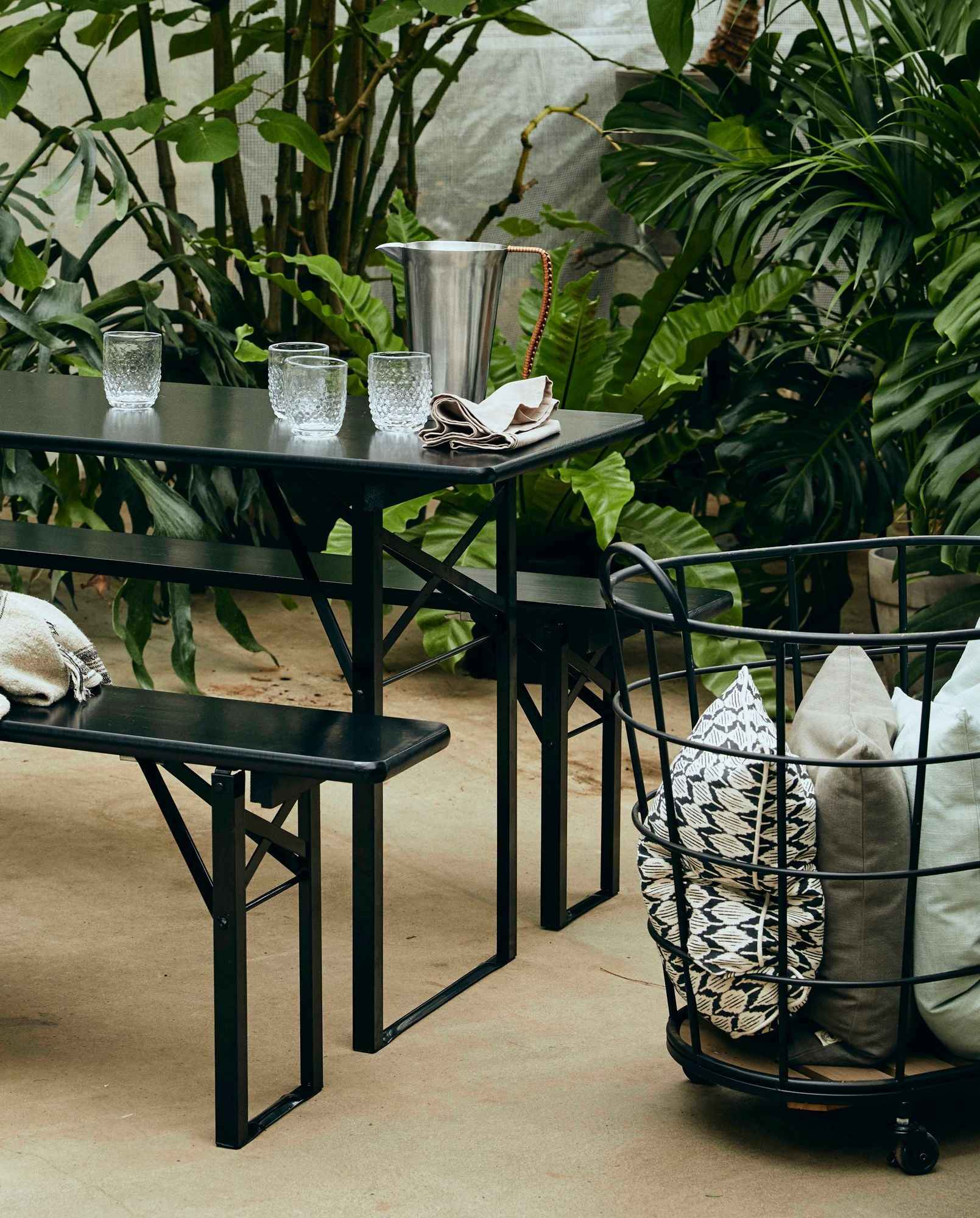 Bambua Downtown cesto con ruote nero