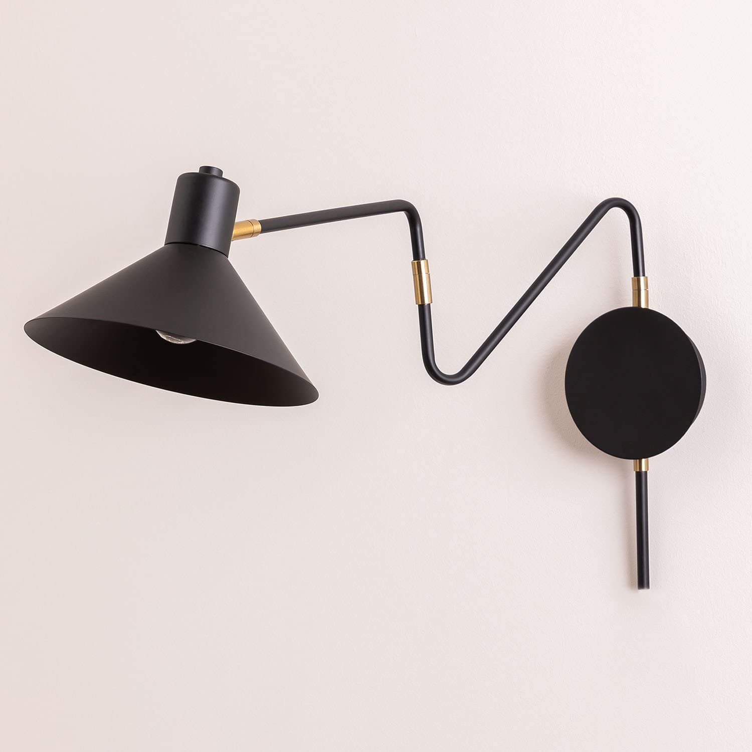 Sklum Lizz lampada da parete nera in ferro 69 cm