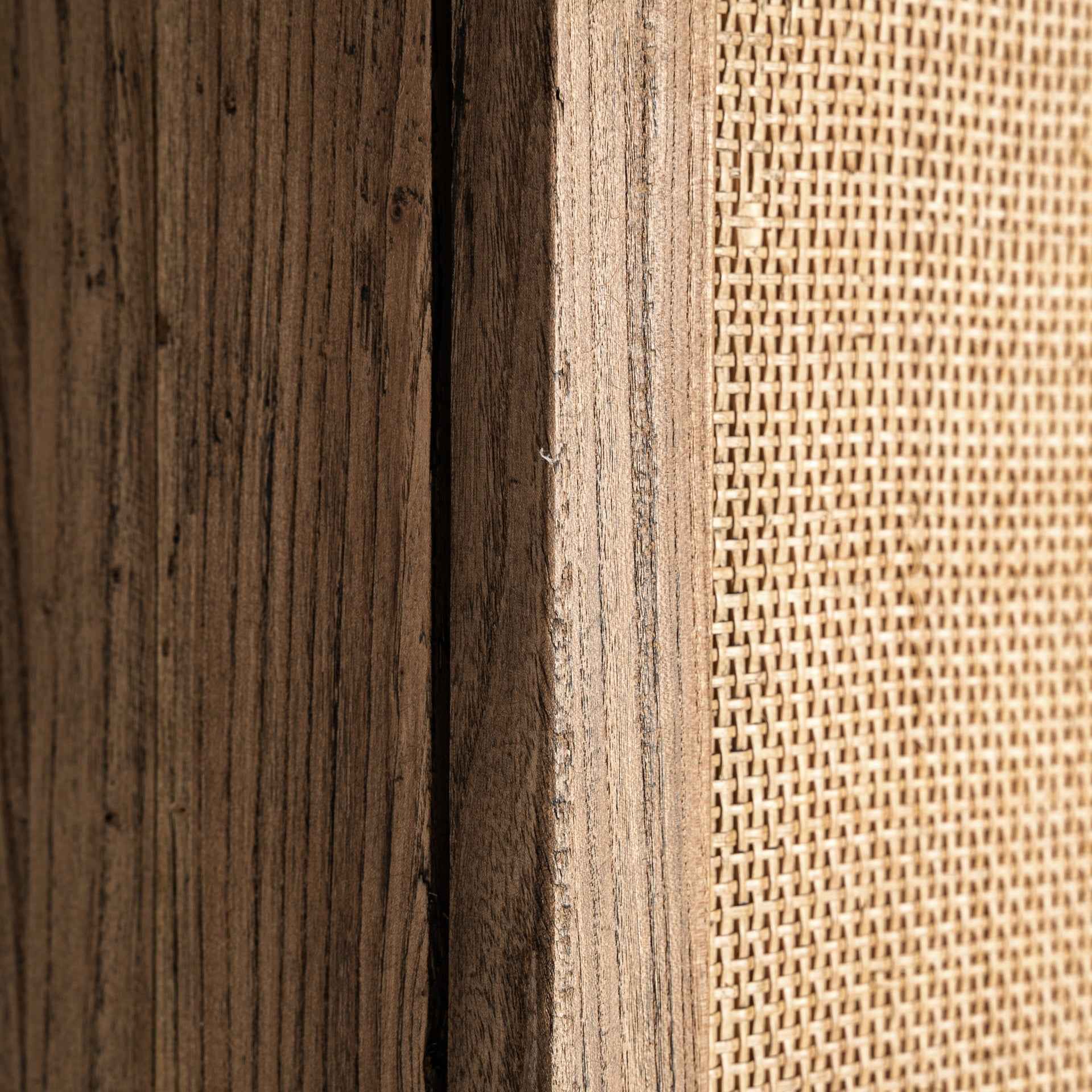 Bambua Byremo armadio legno olmo e rattan