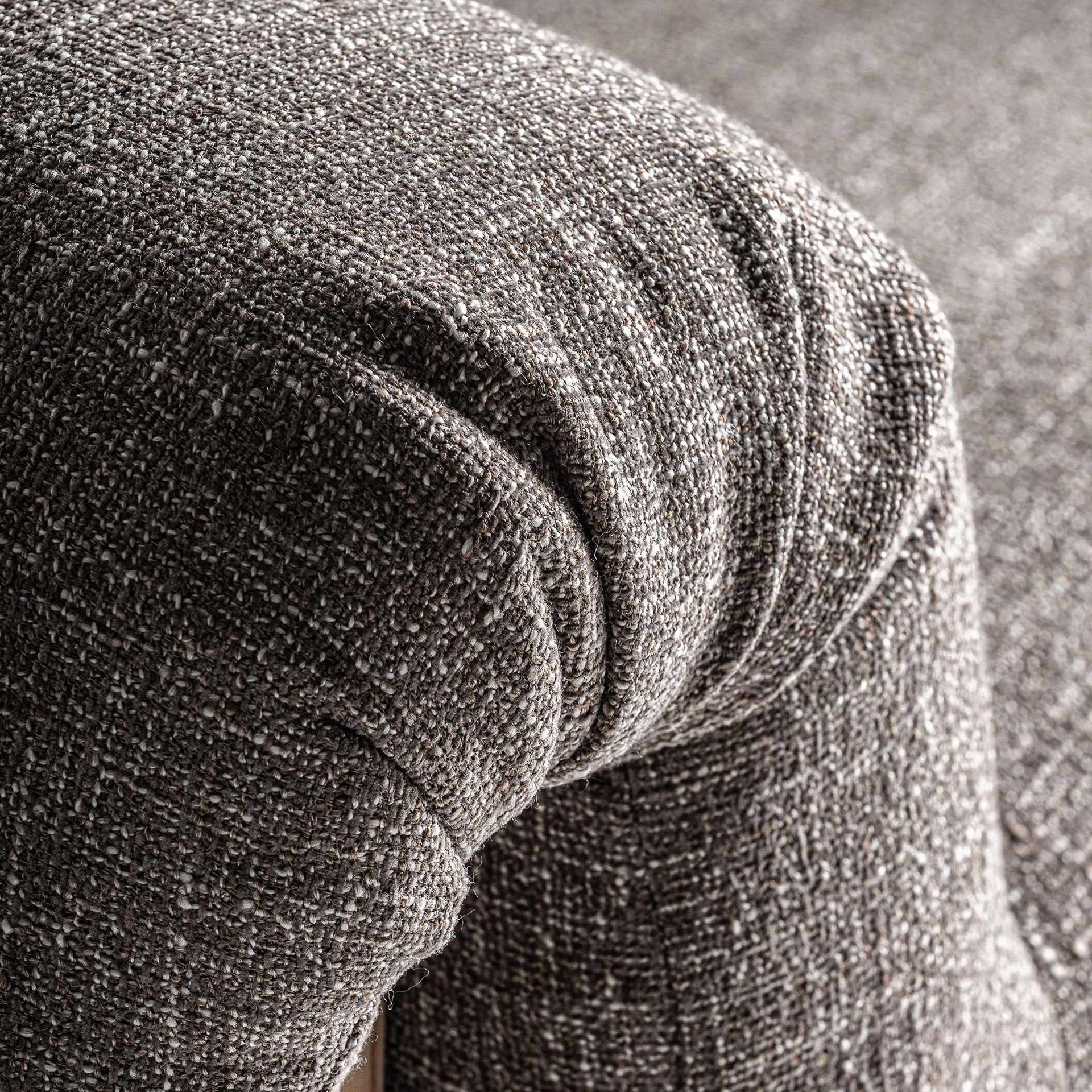 Bambua Hesse poltrona lounge marrone in tessuto e legno