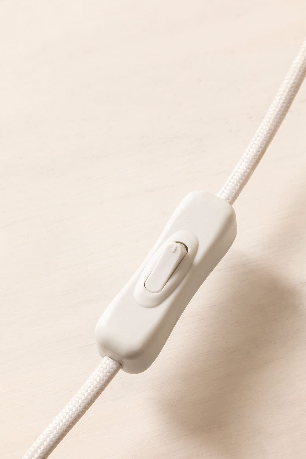 Sklum Lexie Natural lampada da tavolo in bambù traforata