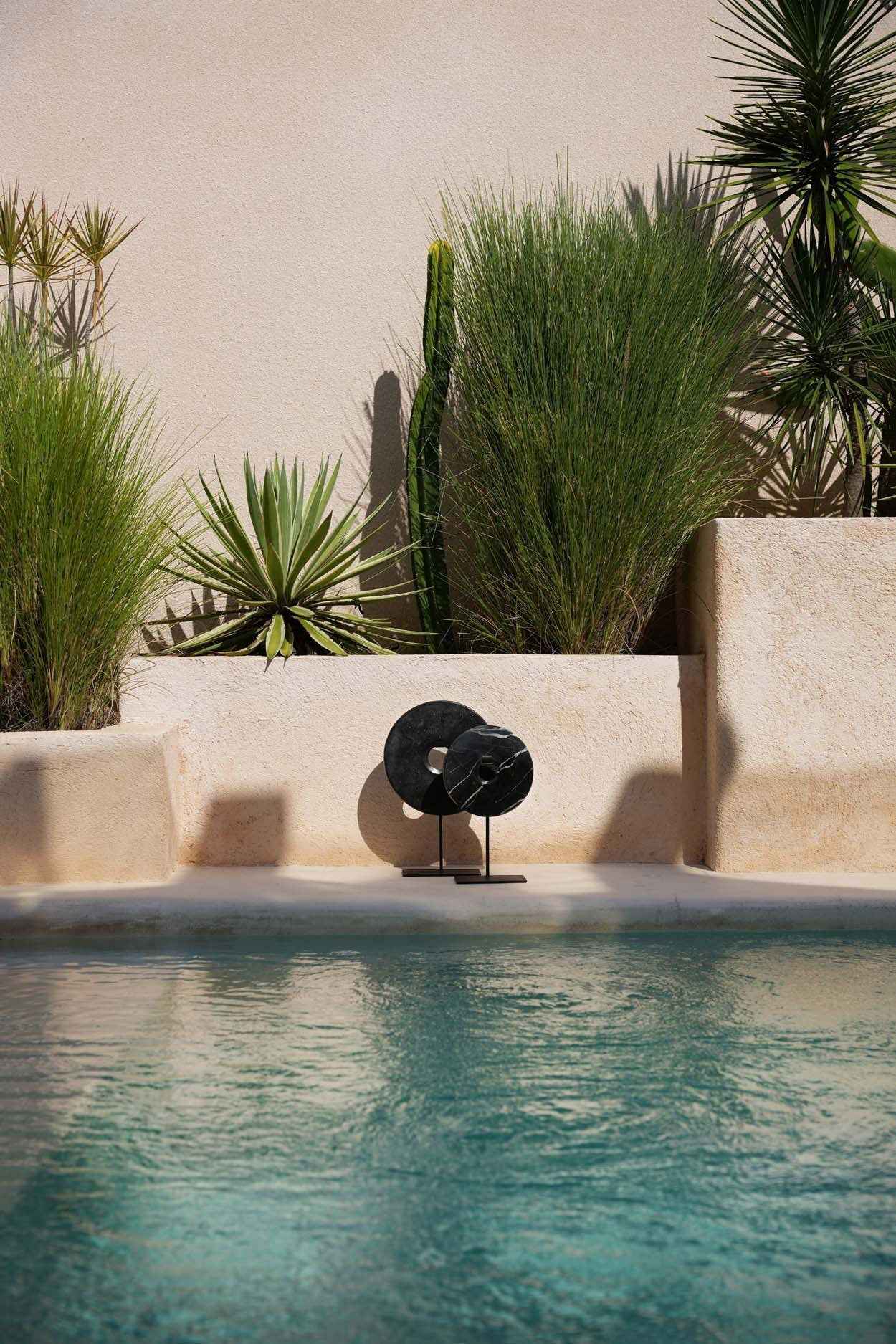 Bambua Marble Disc Scultura Marmo Nero M