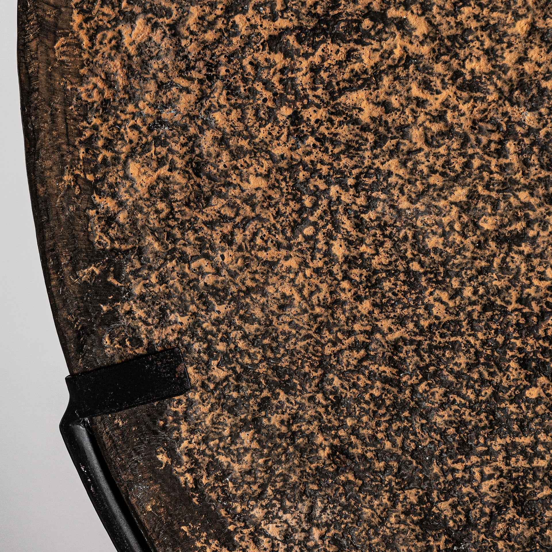 Bambua figura decorativa disco pietra su ferro nero