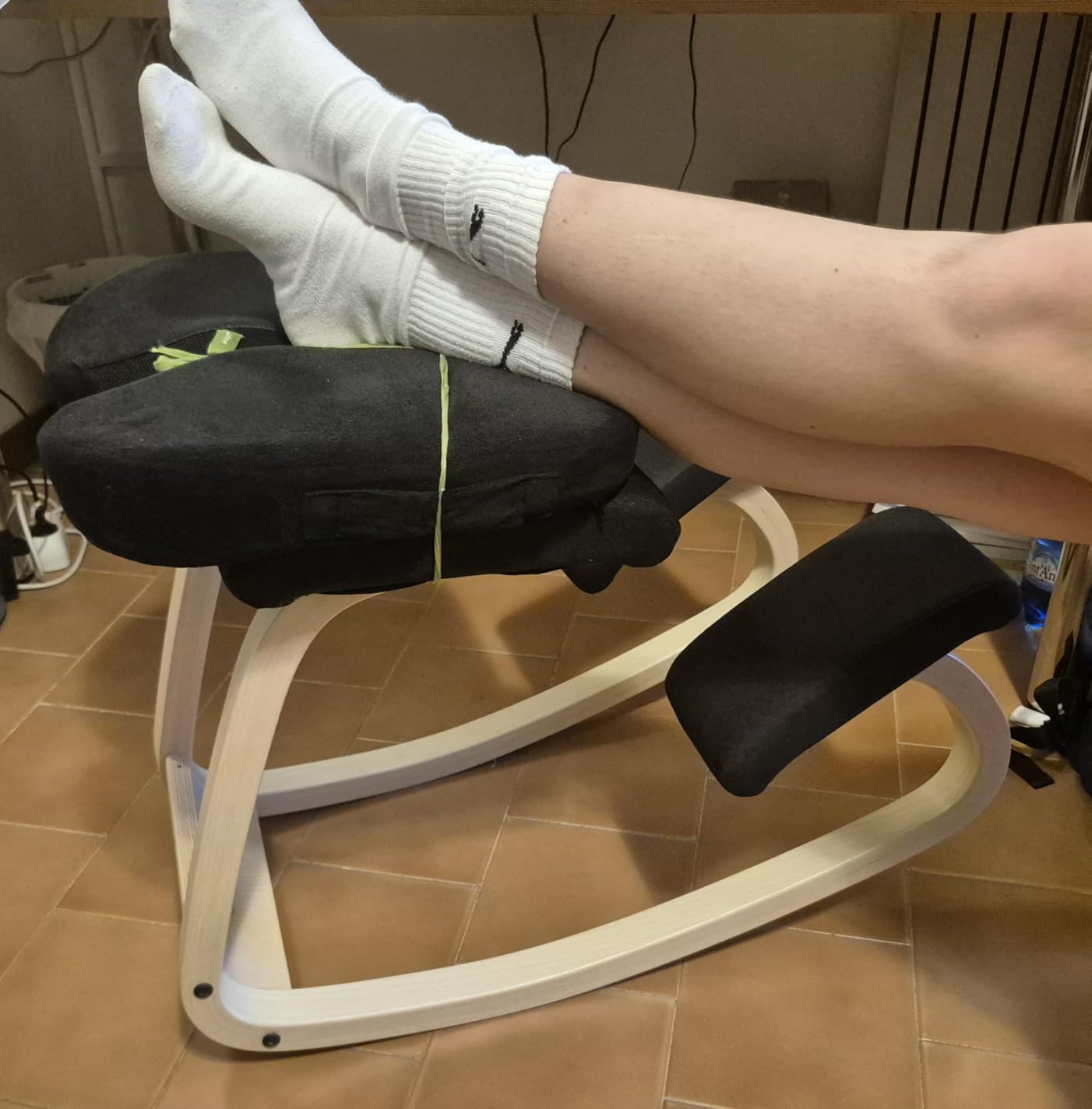 Varier Variable sedia ergonomica naturale blu a dondolo