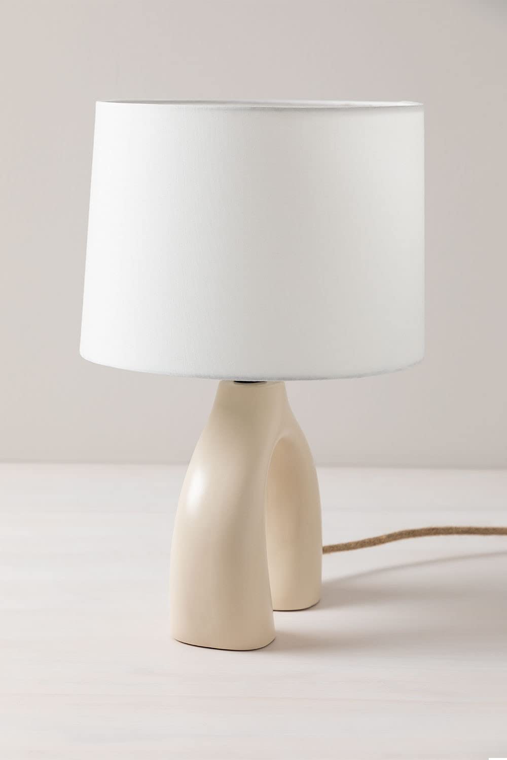 Sklum Ympa Gardenia lampada da tavolo bianca E27