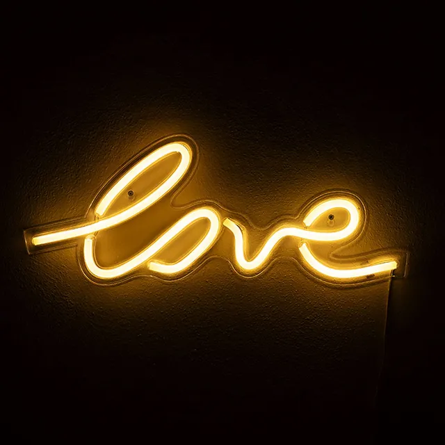 Sklum Love Figura Neon LED USB 45x17 cm Metacrilato