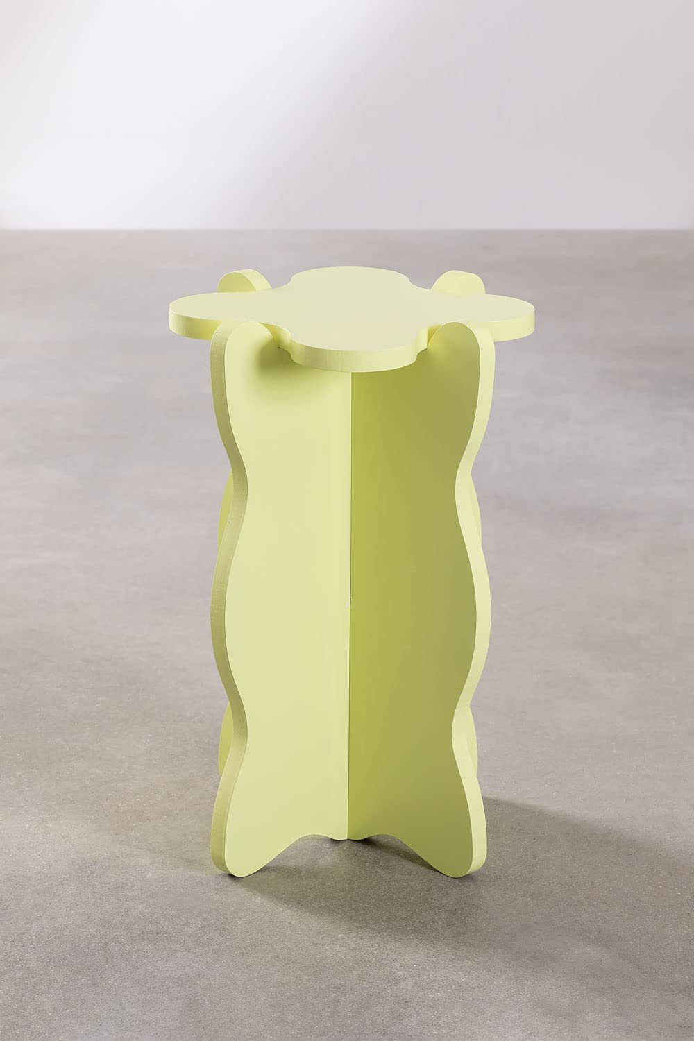Sklum Olinka Comodino Giallo Lima 35x35 cm MDF Curvo