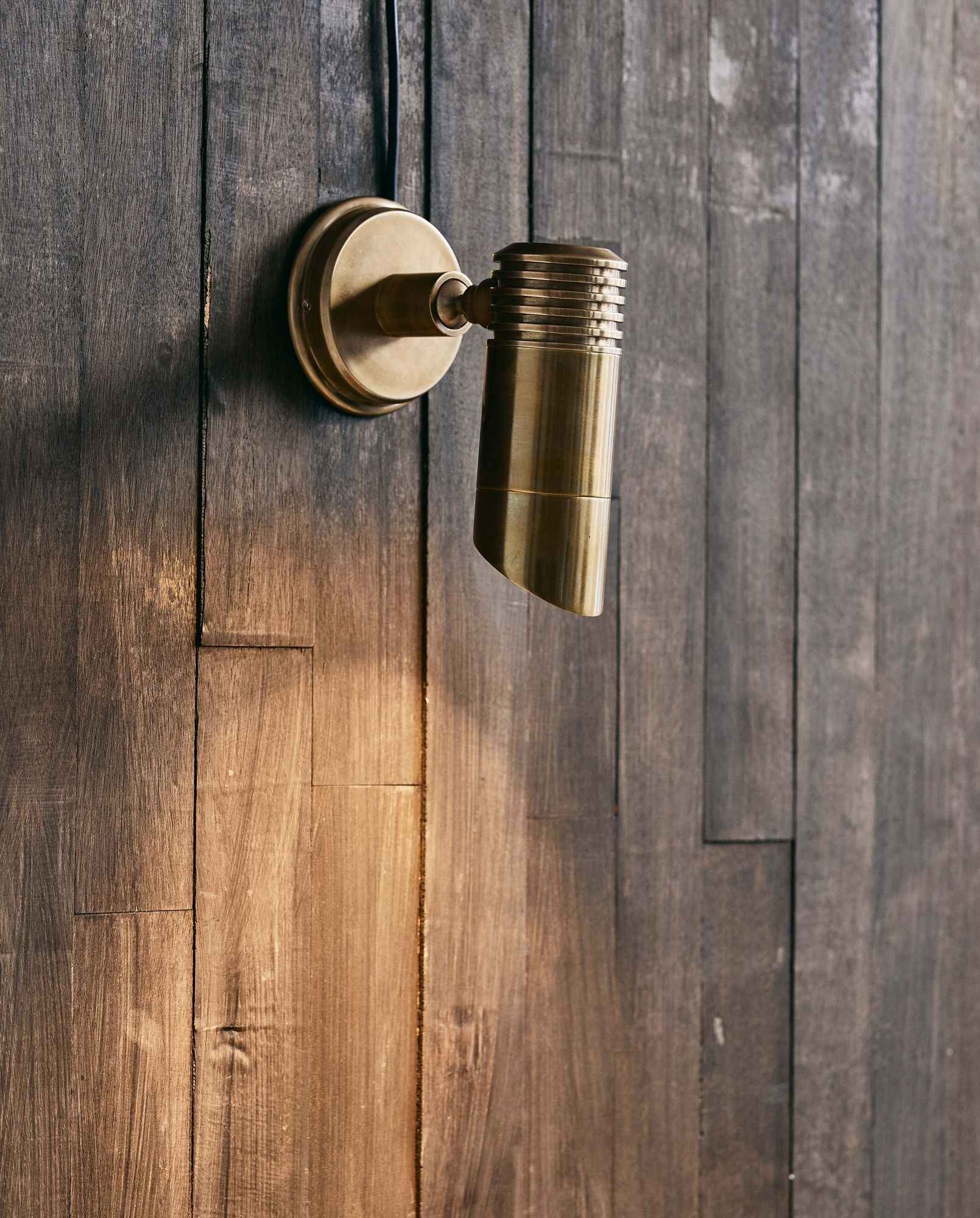 Bambua Bragi lampada parete ottone