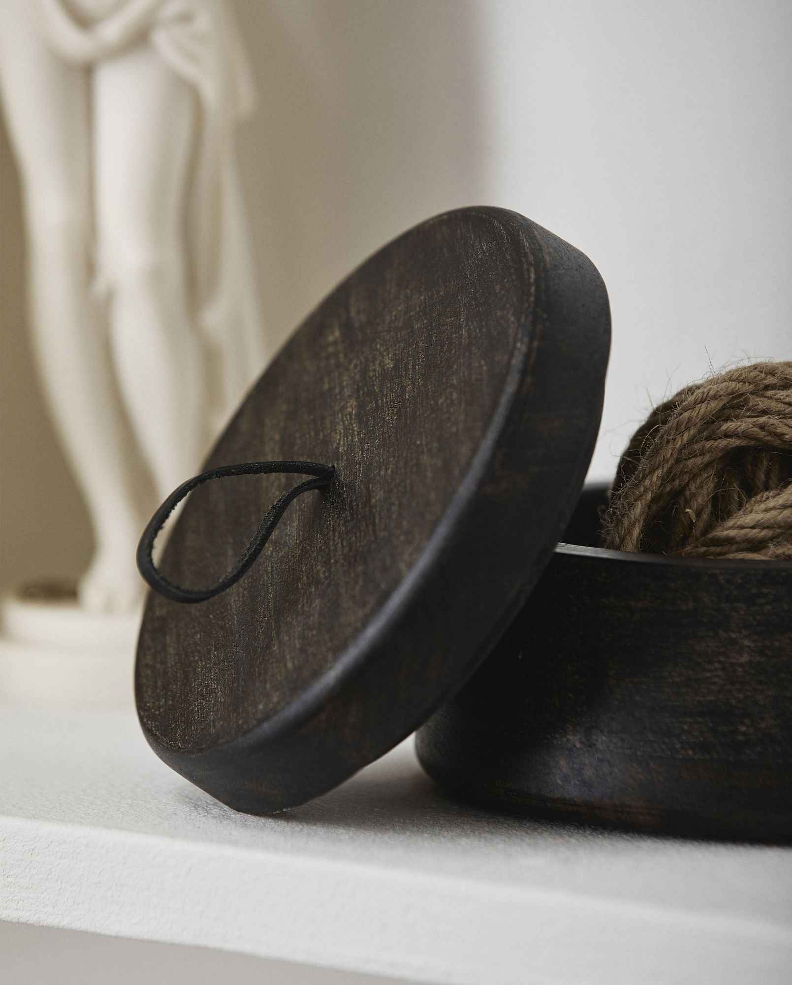 Bambua Borizo contenitore legno mango nero