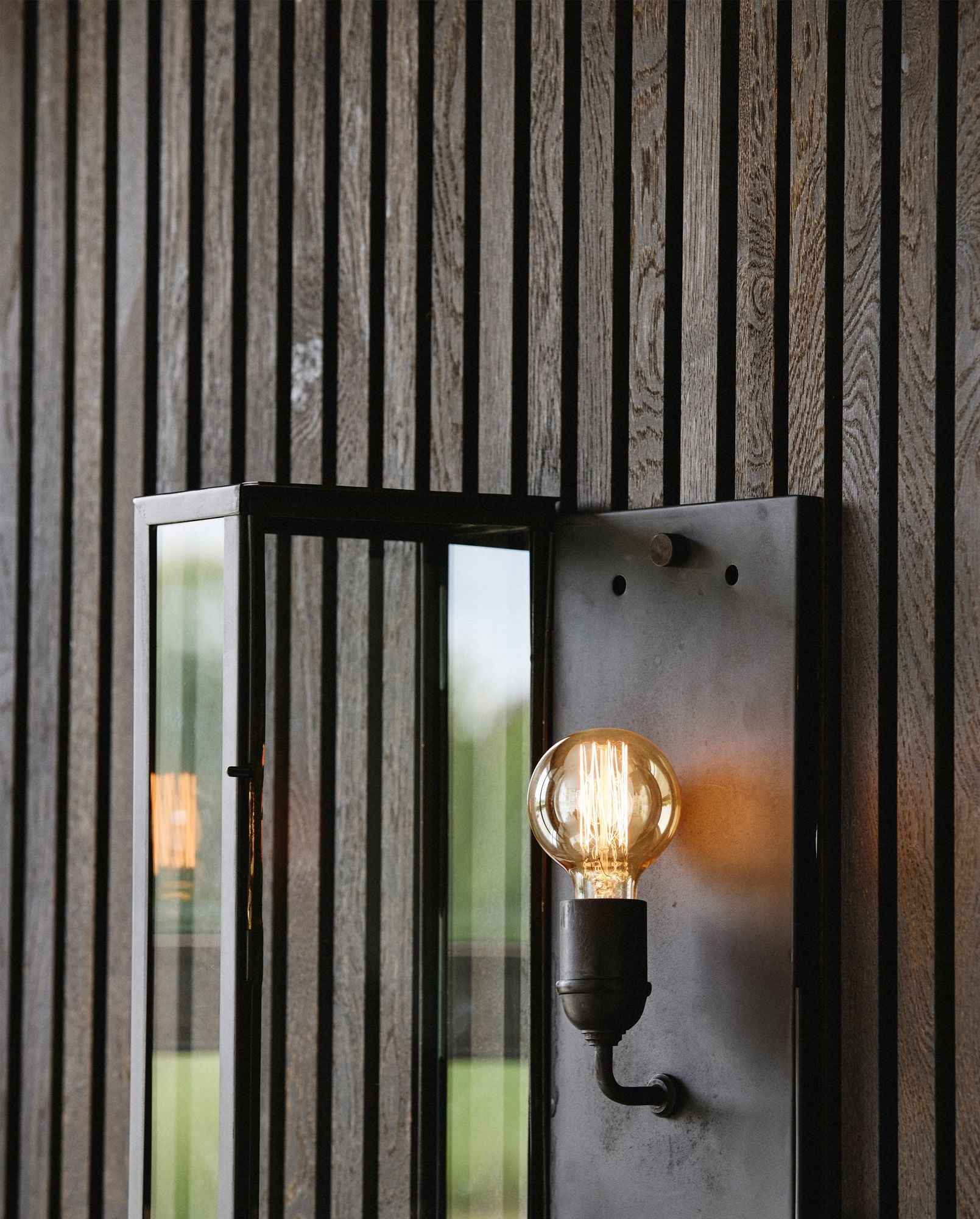 Bambua Eos lampada da parete per esterni nera