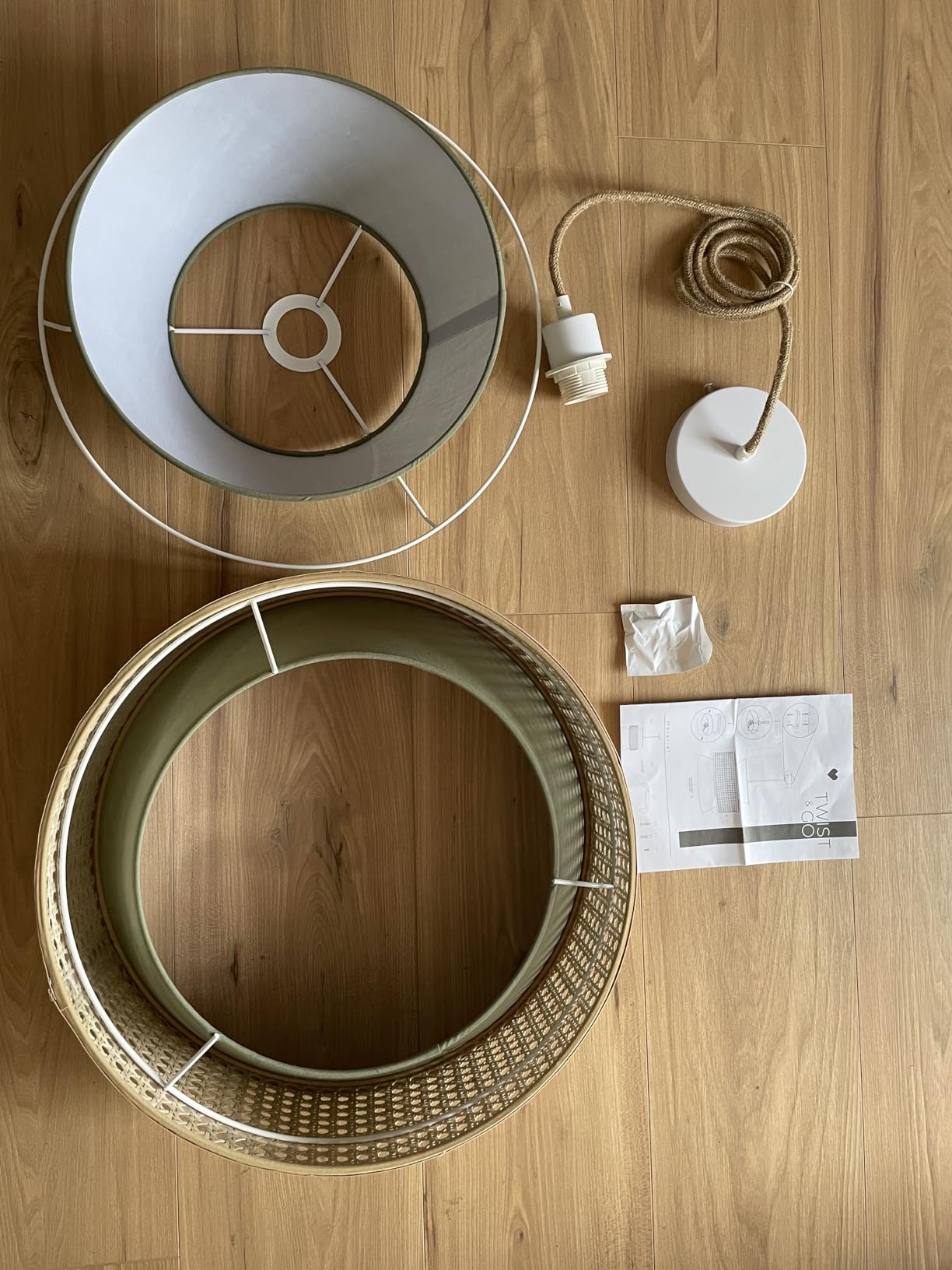Sklum Yereh lampadario rattan verde kaki Ø40 cm