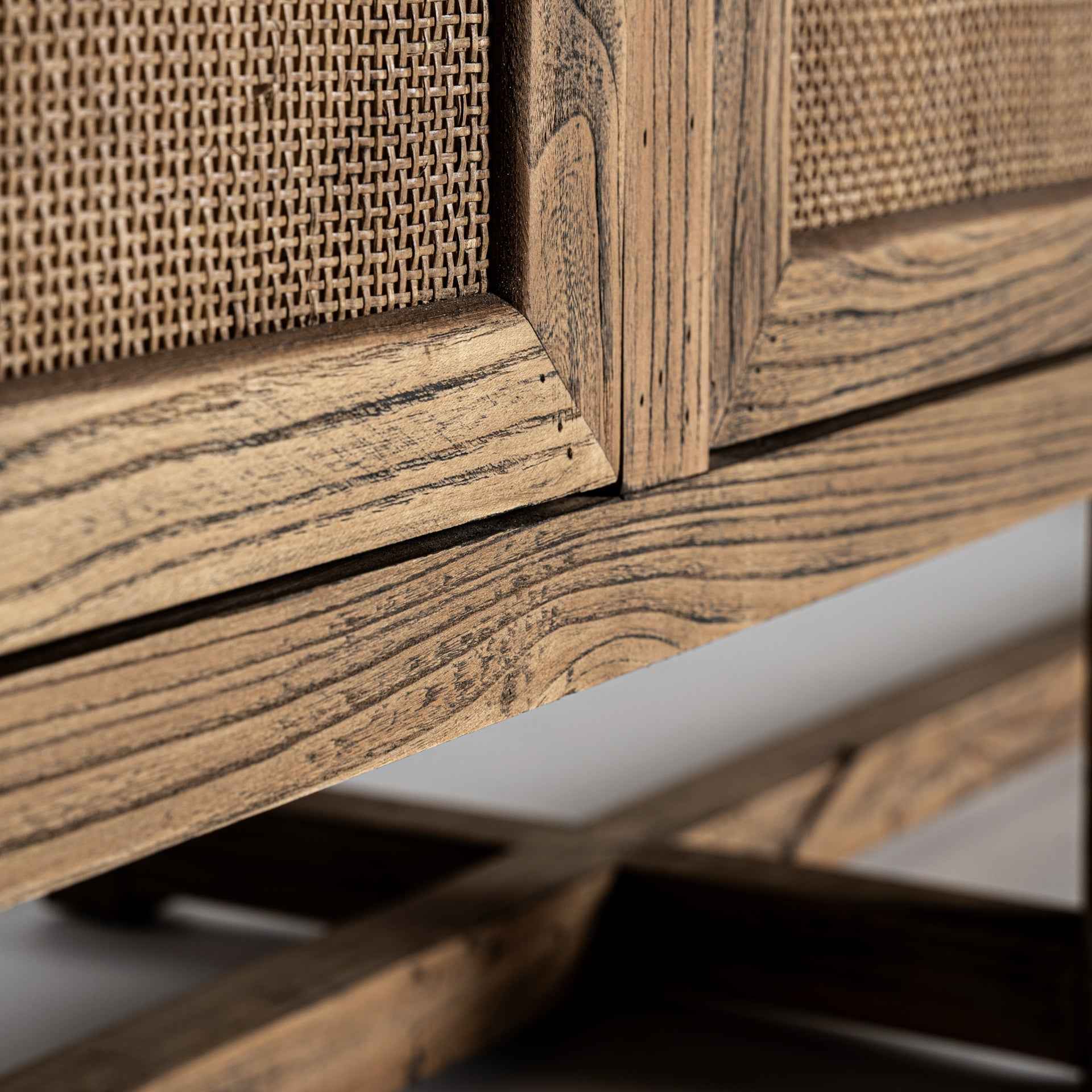 Bambua Byremo credenza 5 ante olmo e rattan