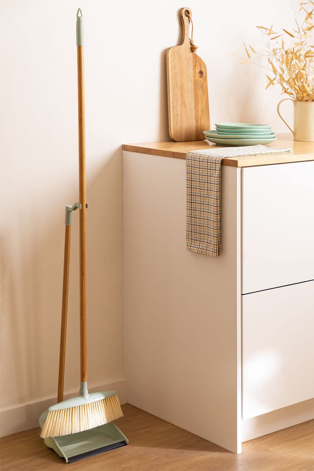 Sklum Jalei Set Scopa e Paletta Bambù Beige Verde